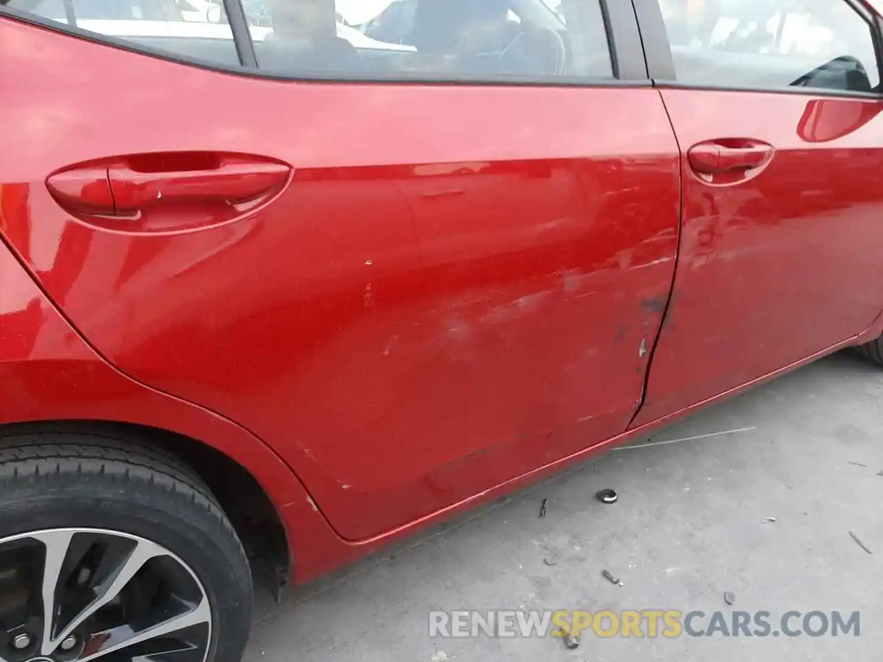 9 Photograph of a damaged car 2T1BURHEXKC243356 TOYOTA COROLLA 2019