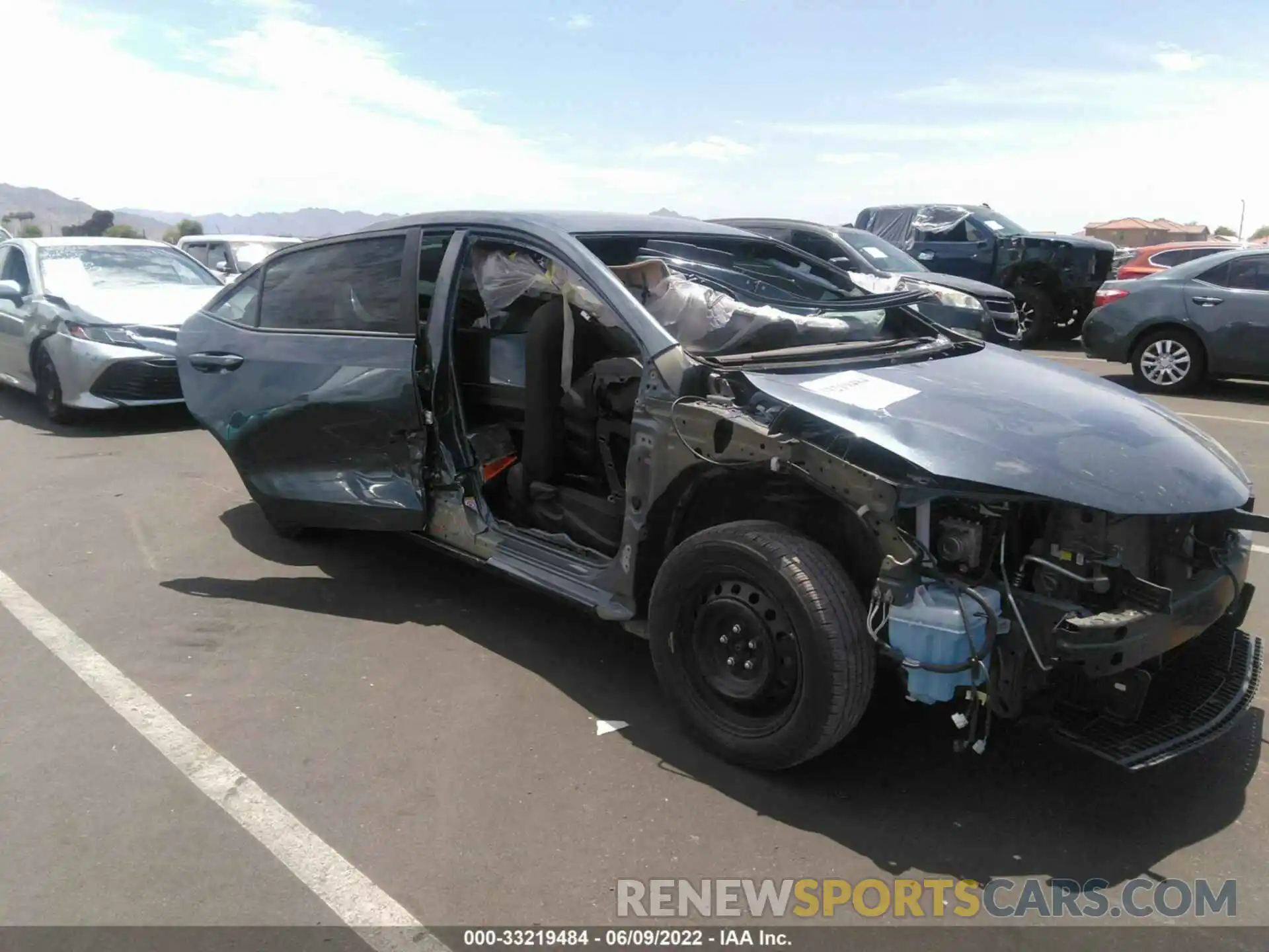 1 Photograph of a damaged car 2T1BURHEXKC244863 TOYOTA COROLLA 2019