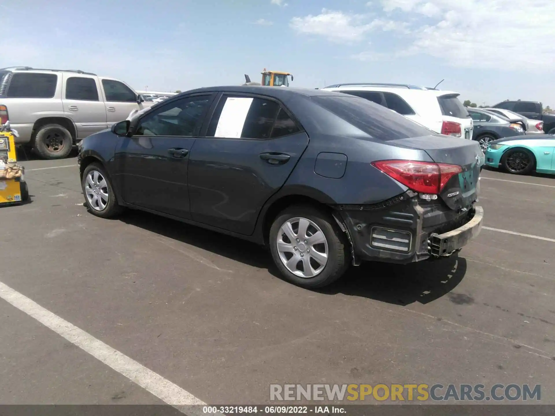 3 Photograph of a damaged car 2T1BURHEXKC244863 TOYOTA COROLLA 2019