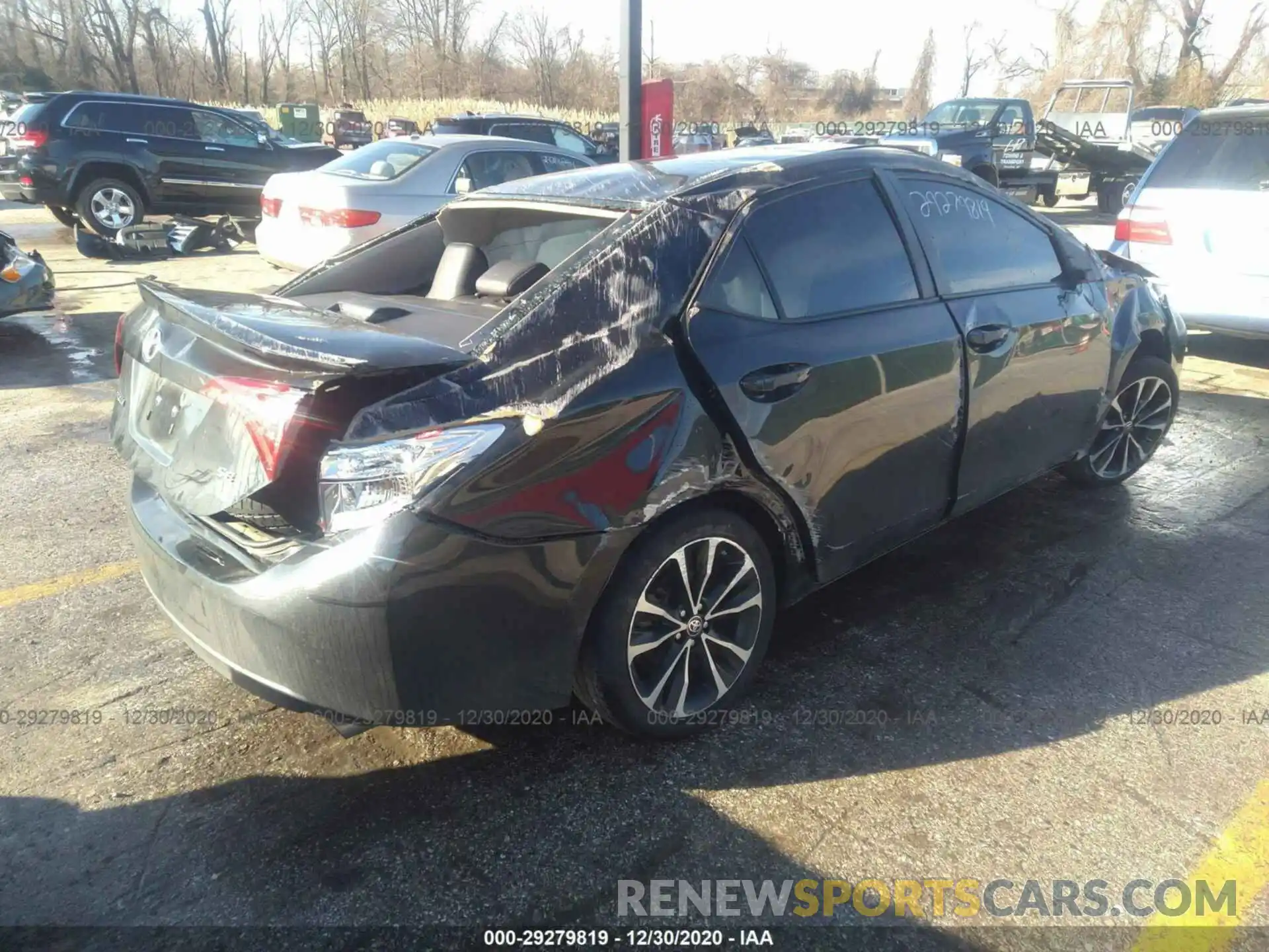 4 Photograph of a damaged car 2T1BURHEXKC245821 TOYOTA COROLLA 2019