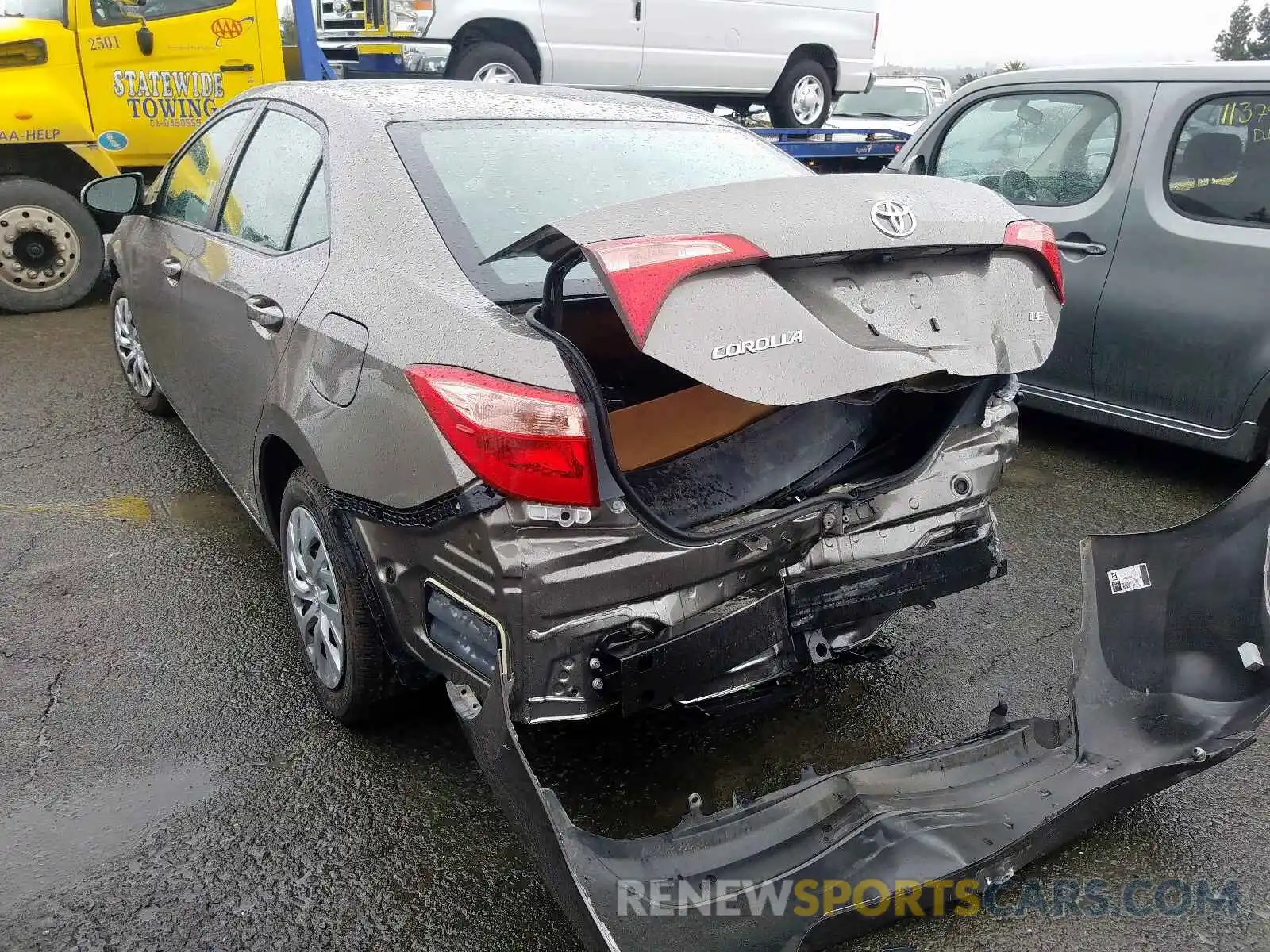 3 Photograph of a damaged car 2T1BURHEXKC245981 TOYOTA COROLLA 2019