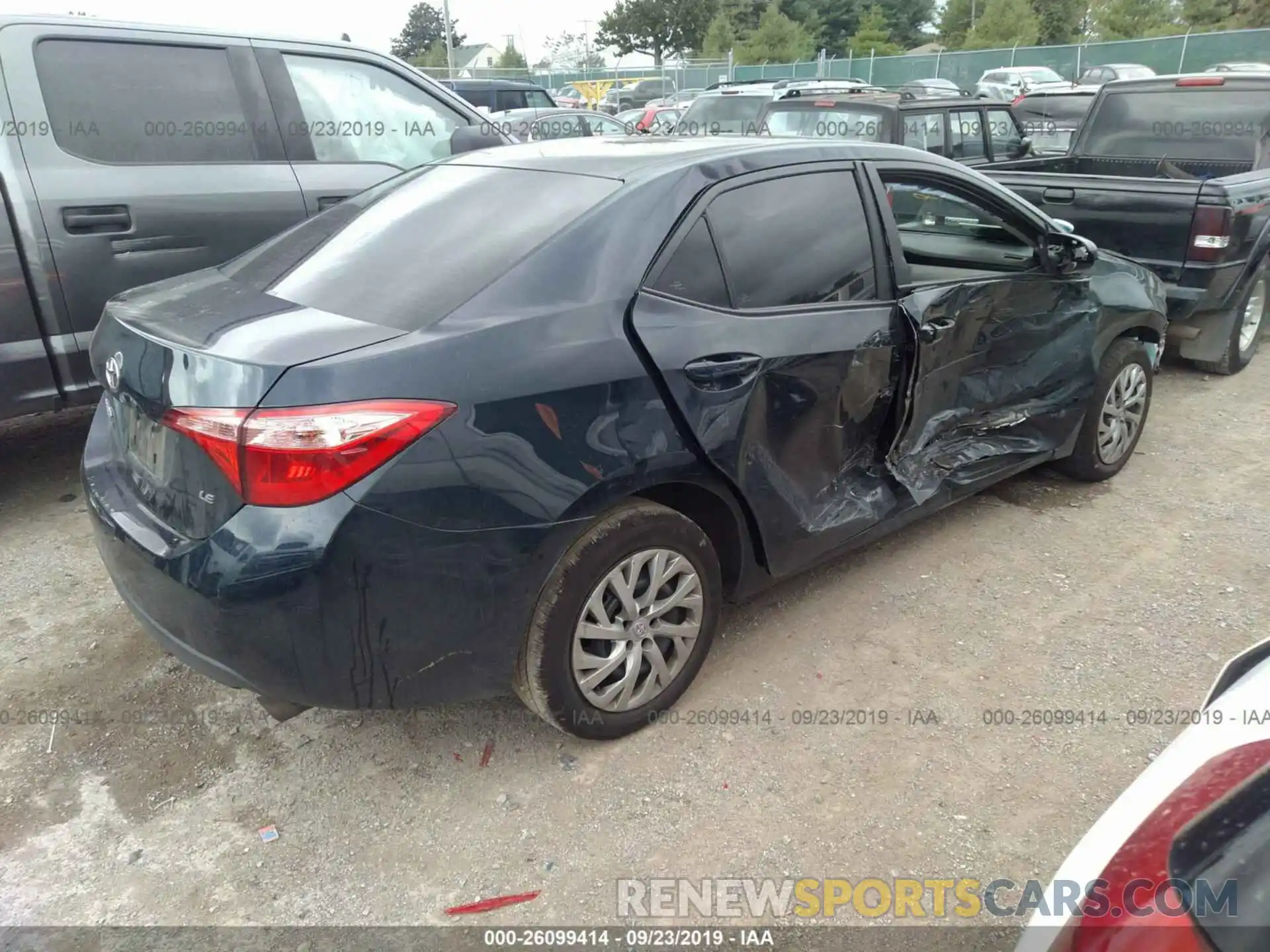 4 Photograph of a damaged car 2T1BURHEXKC246354 TOYOTA COROLLA 2019