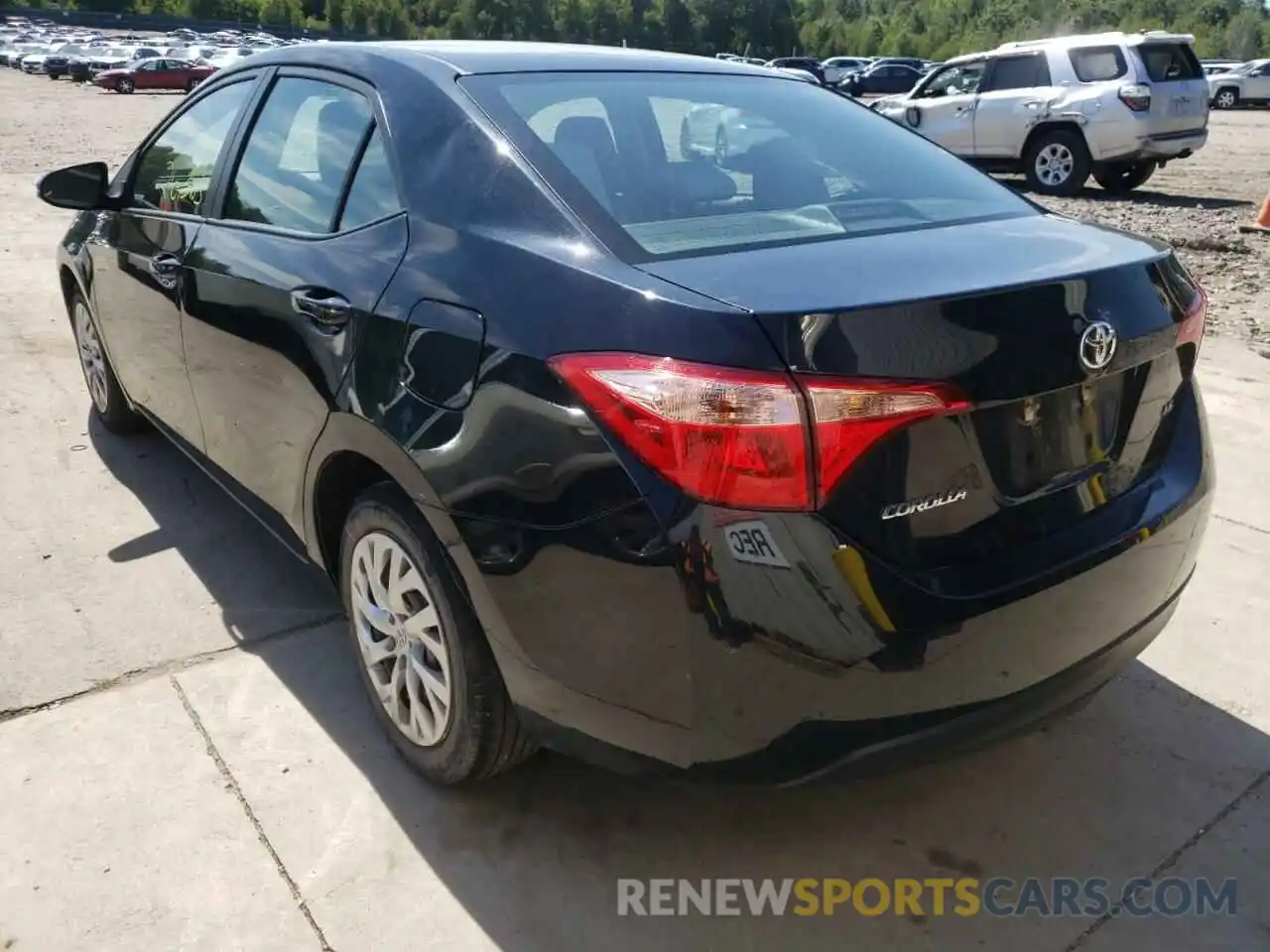 3 Photograph of a damaged car 2T1BURHEXKC246757 TOYOTA COROLLA 2019