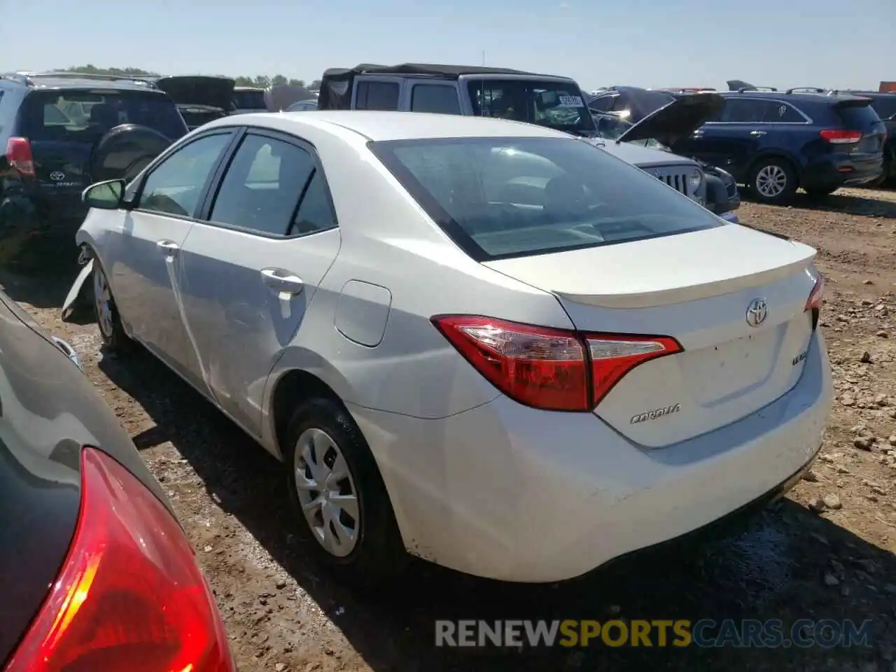 3 Photograph of a damaged car 5YFBPRHE6KP907546 TOYOTA COROLLA 2019