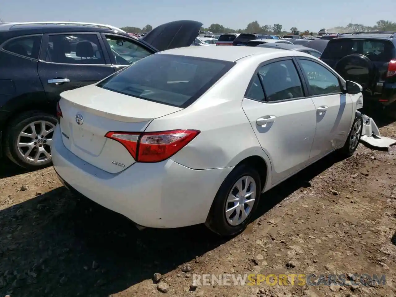 4 Photograph of a damaged car 5YFBPRHE6KP907546 TOYOTA COROLLA 2019