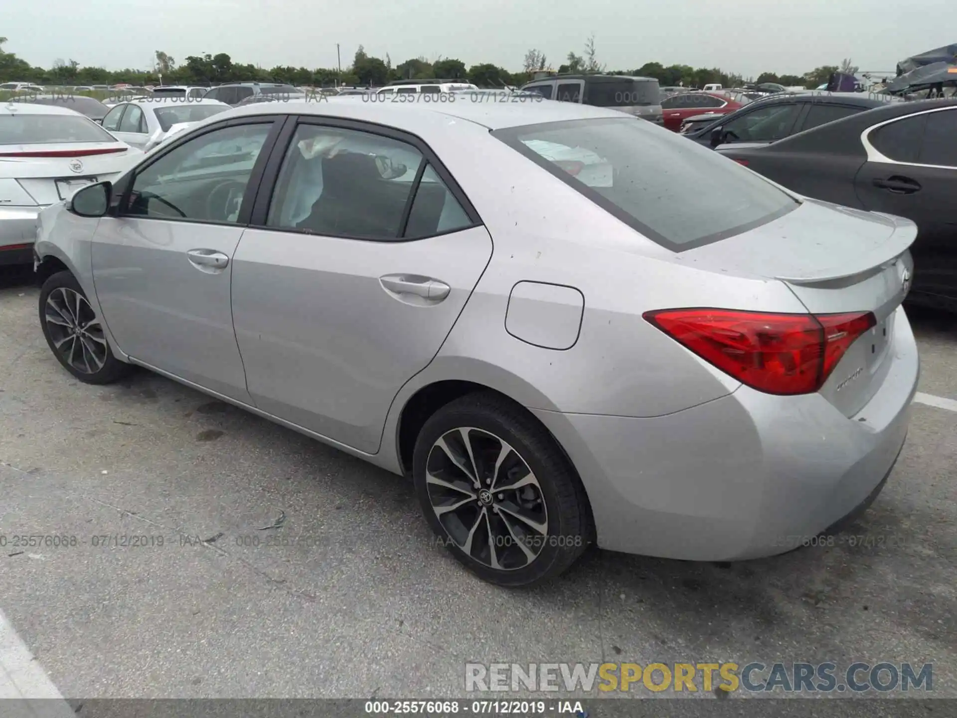 3 Photograph of a damaged car 5YFBURHE0KP856411 TOYOTA COROLLA 2019