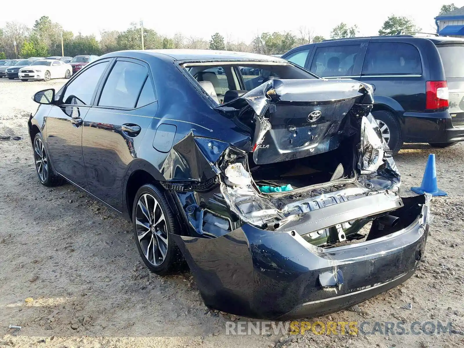 3 Photograph of a damaged car 5YFBURHE0KP859986 TOYOTA COROLLA 2019