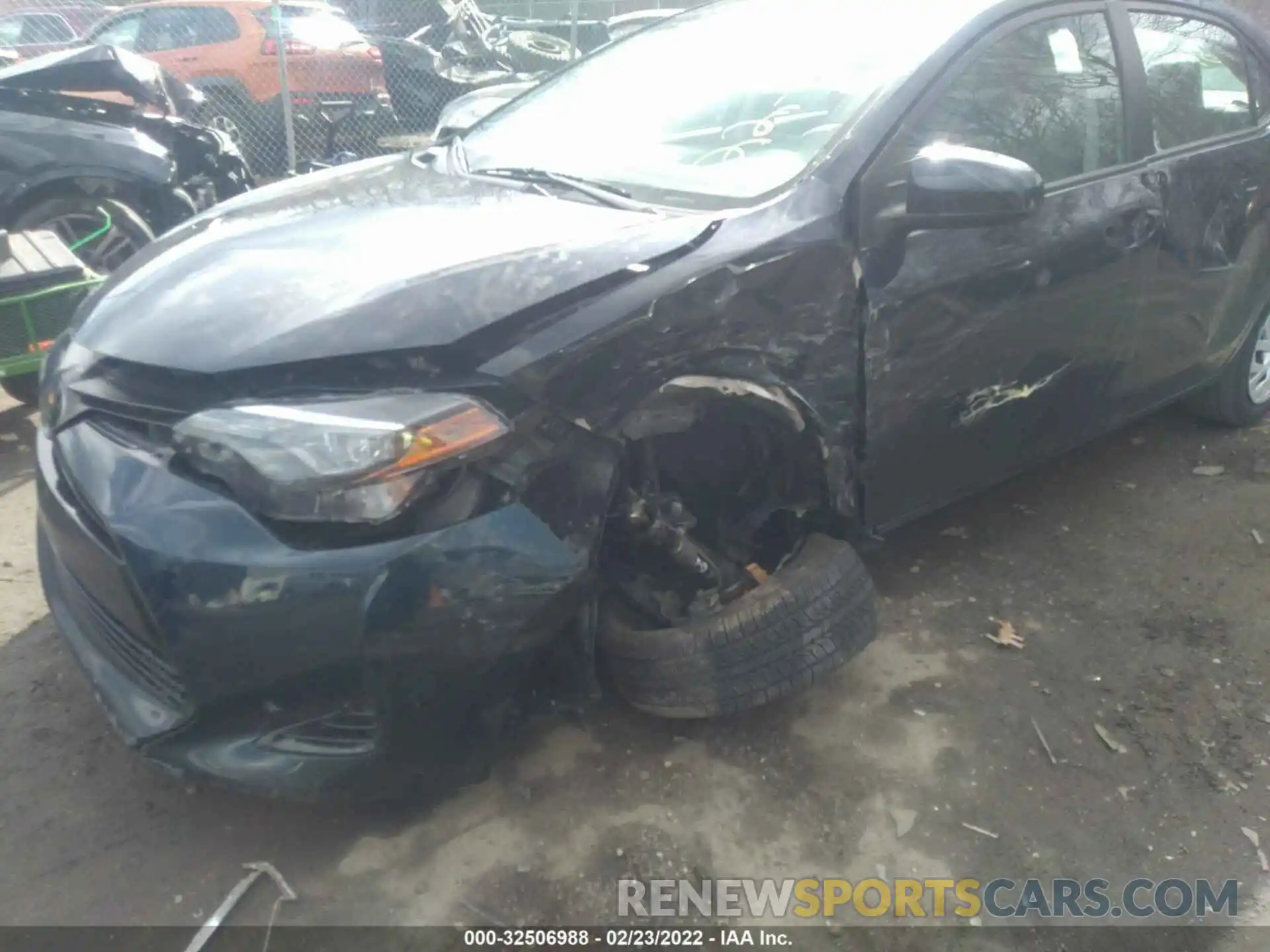 6 Photograph of a damaged car 5YFBURHE0KP860006 TOYOTA COROLLA 2019