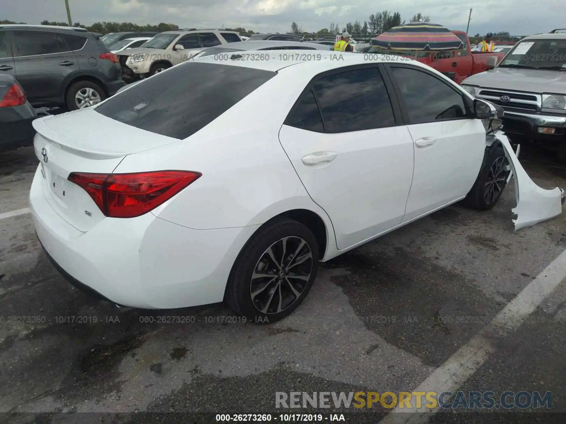 4 Photograph of a damaged car 5YFBURHE0KP861527 TOYOTA COROLLA 2019