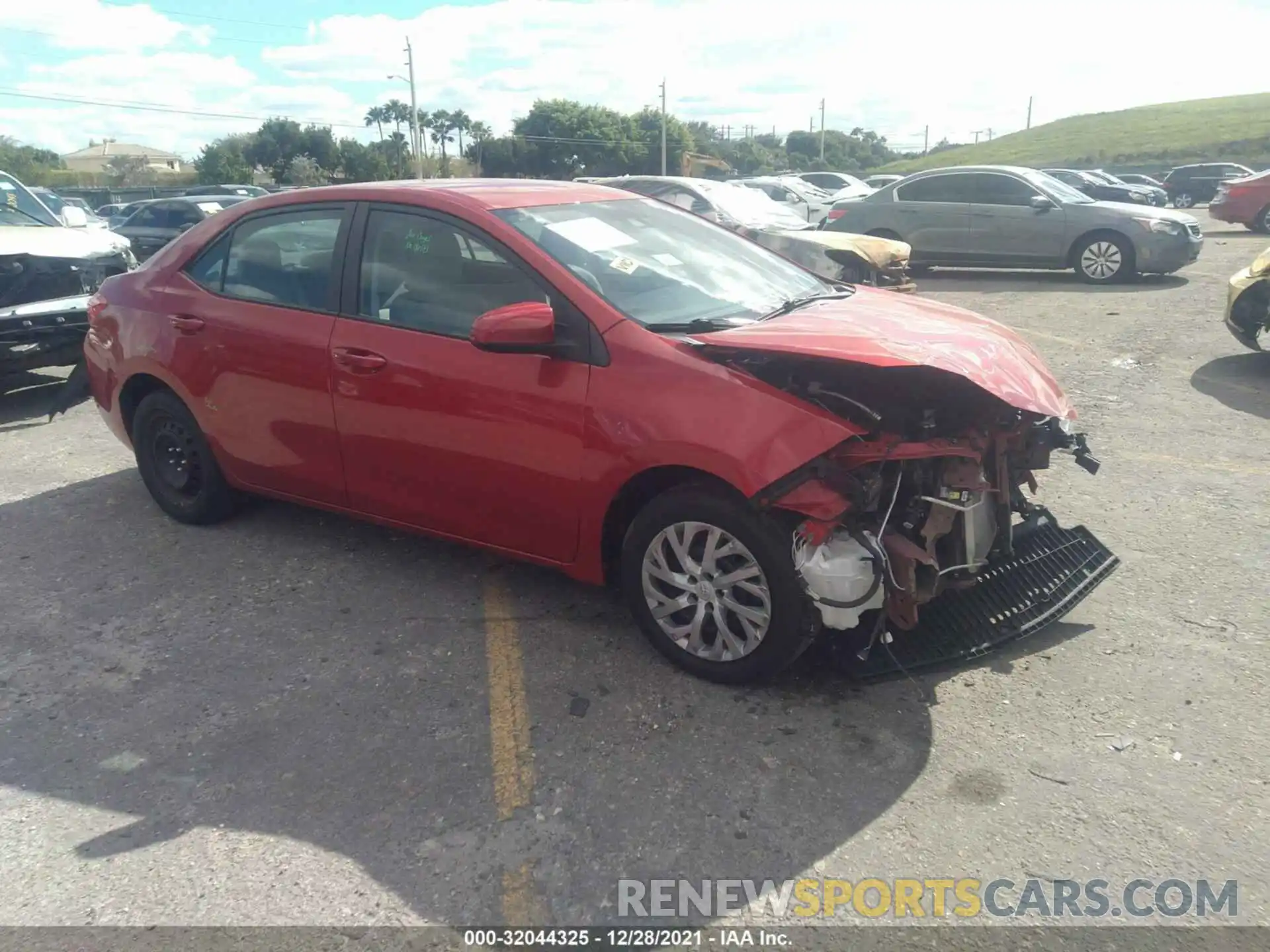 1 Photograph of a damaged car 5YFBURHE0KP862418 TOYOTA COROLLA 2019