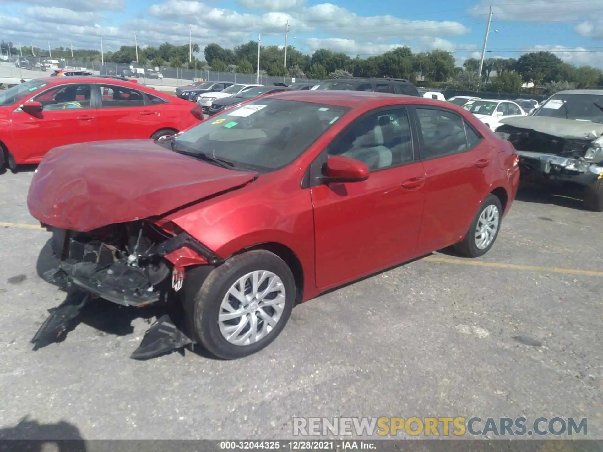 2 Photograph of a damaged car 5YFBURHE0KP862418 TOYOTA COROLLA 2019