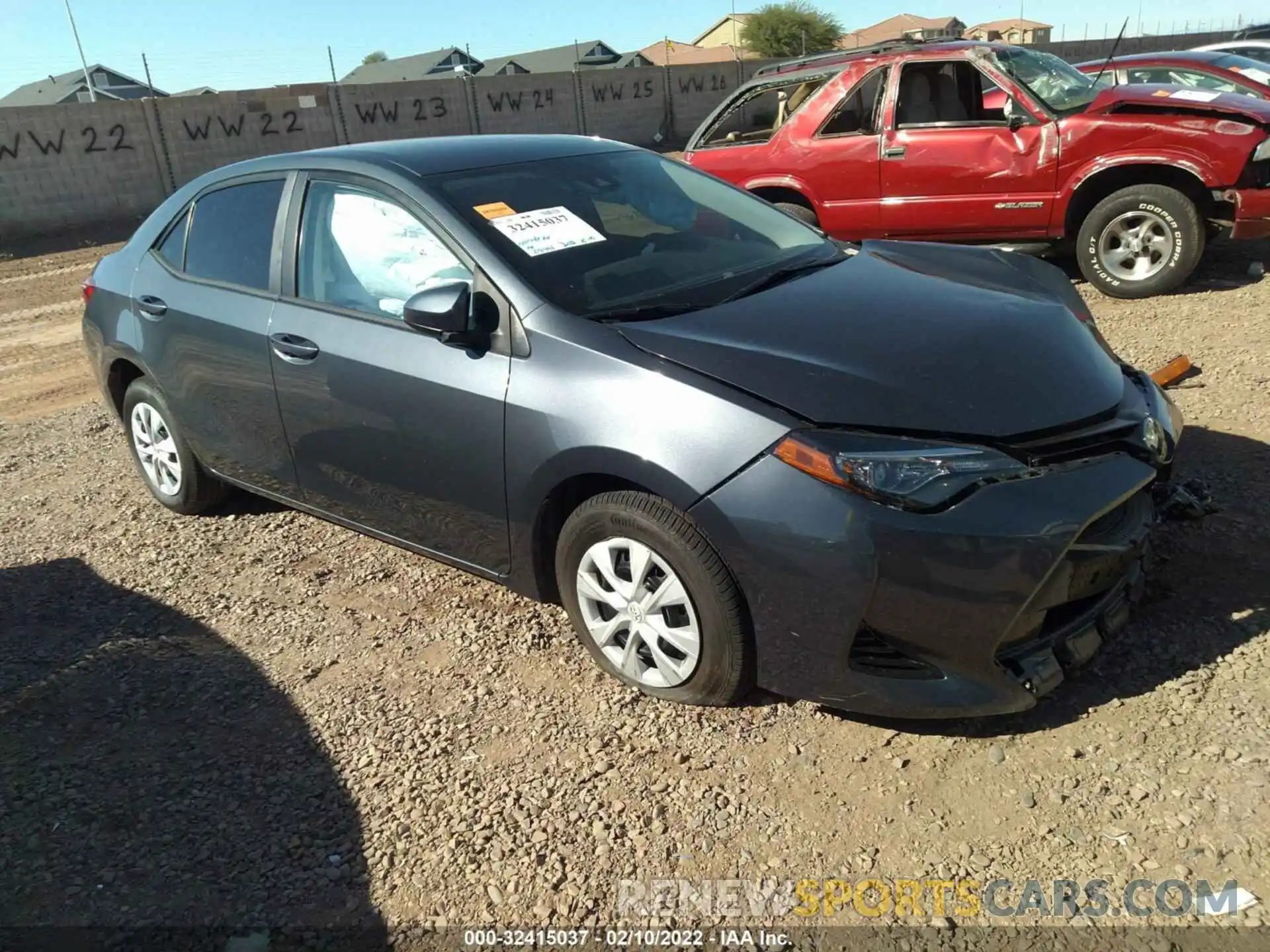 1 Photograph of a damaged car 5YFBURHE0KP866775 TOYOTA COROLLA 2019