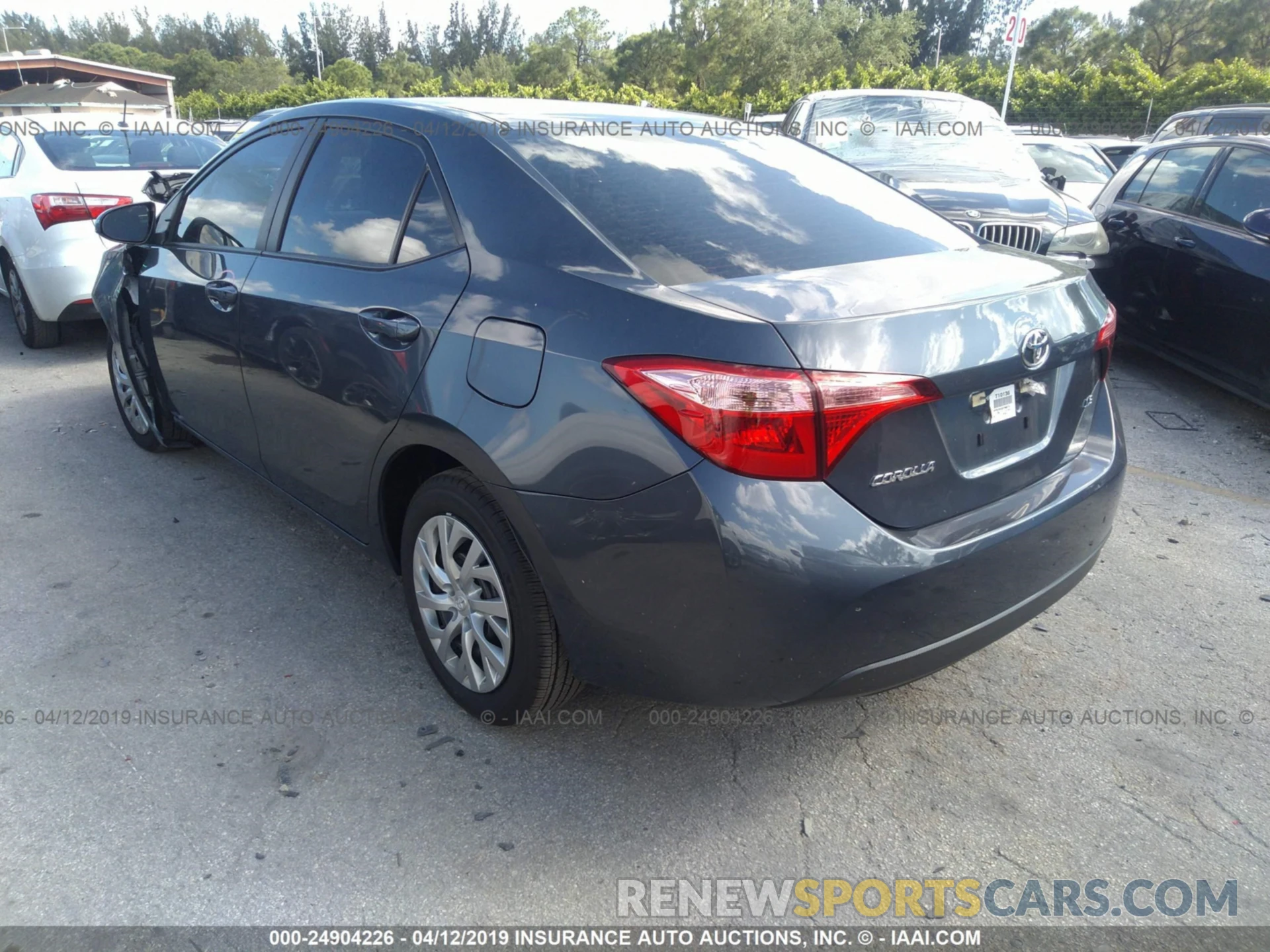 3 Photograph of a damaged car 5YFBURHE0KP868719 TOYOTA COROLLA 2019