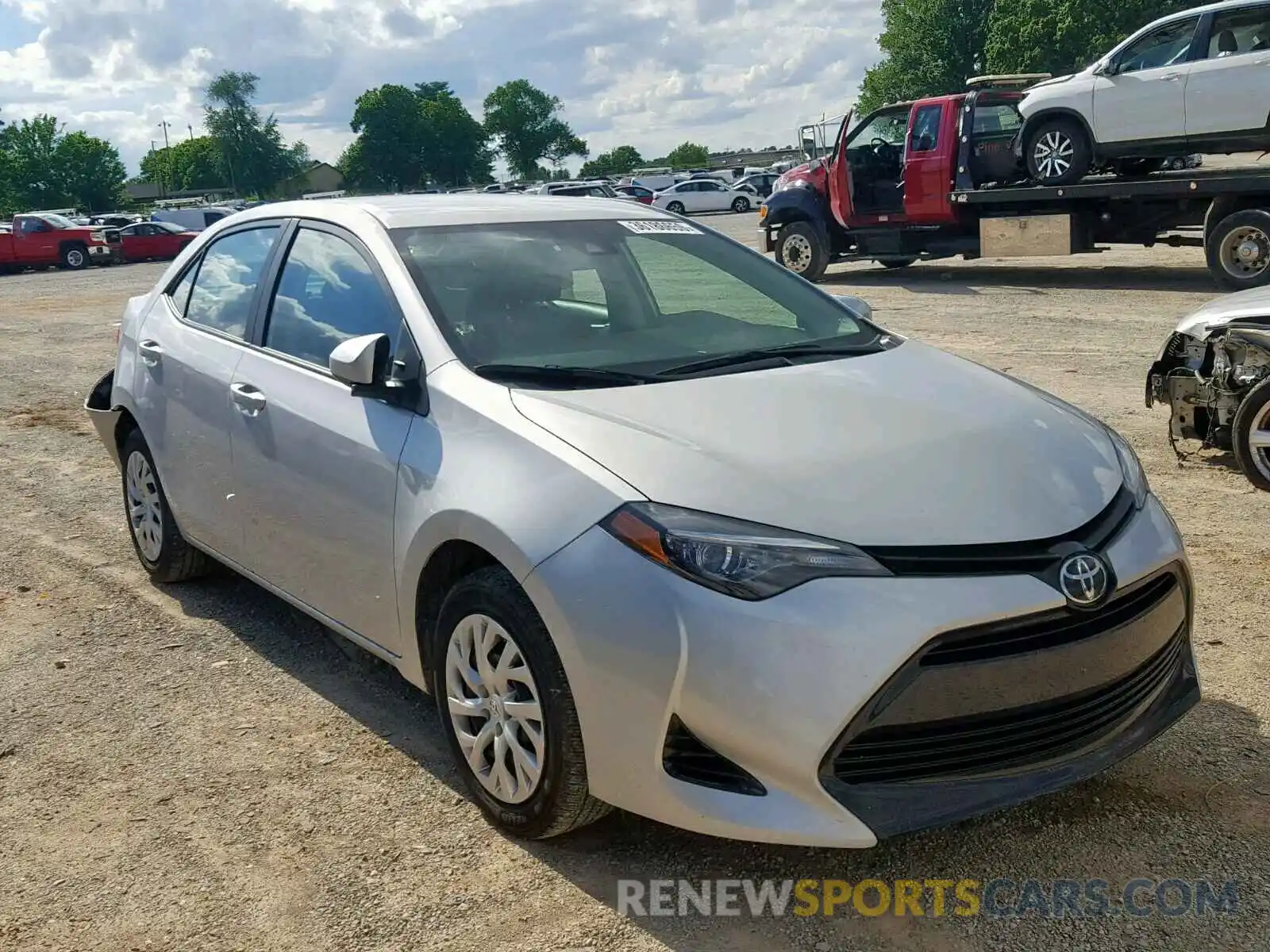 1 Photograph of a damaged car 5YFBURHE0KP869773 TOYOTA COROLLA 2019