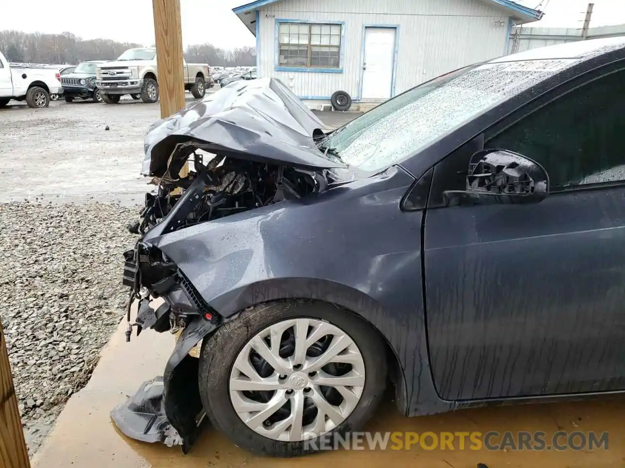 9 Photograph of a damaged car 5YFBURHE0KP869921 TOYOTA COROLLA 2019