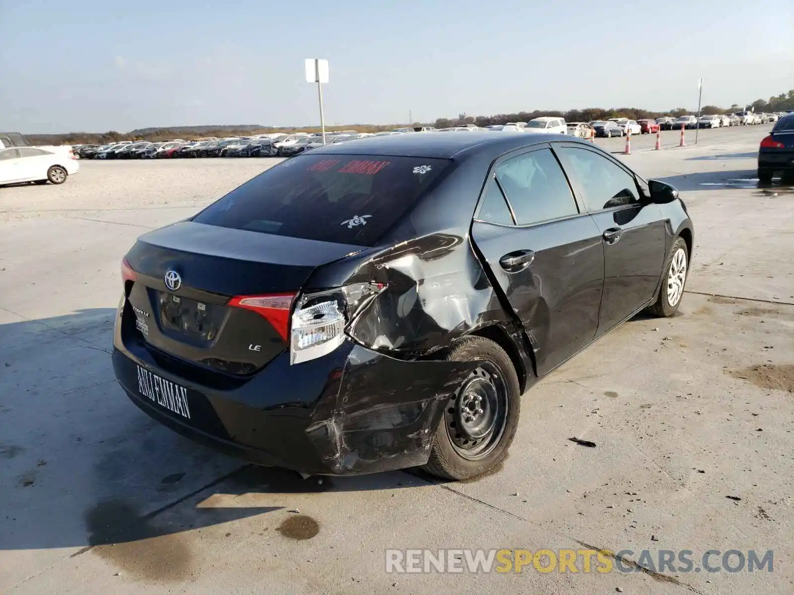 4 Фотография поврежденного автомобиля 5YFBURHE0KP871622 TOYOTA COROLLA 2019