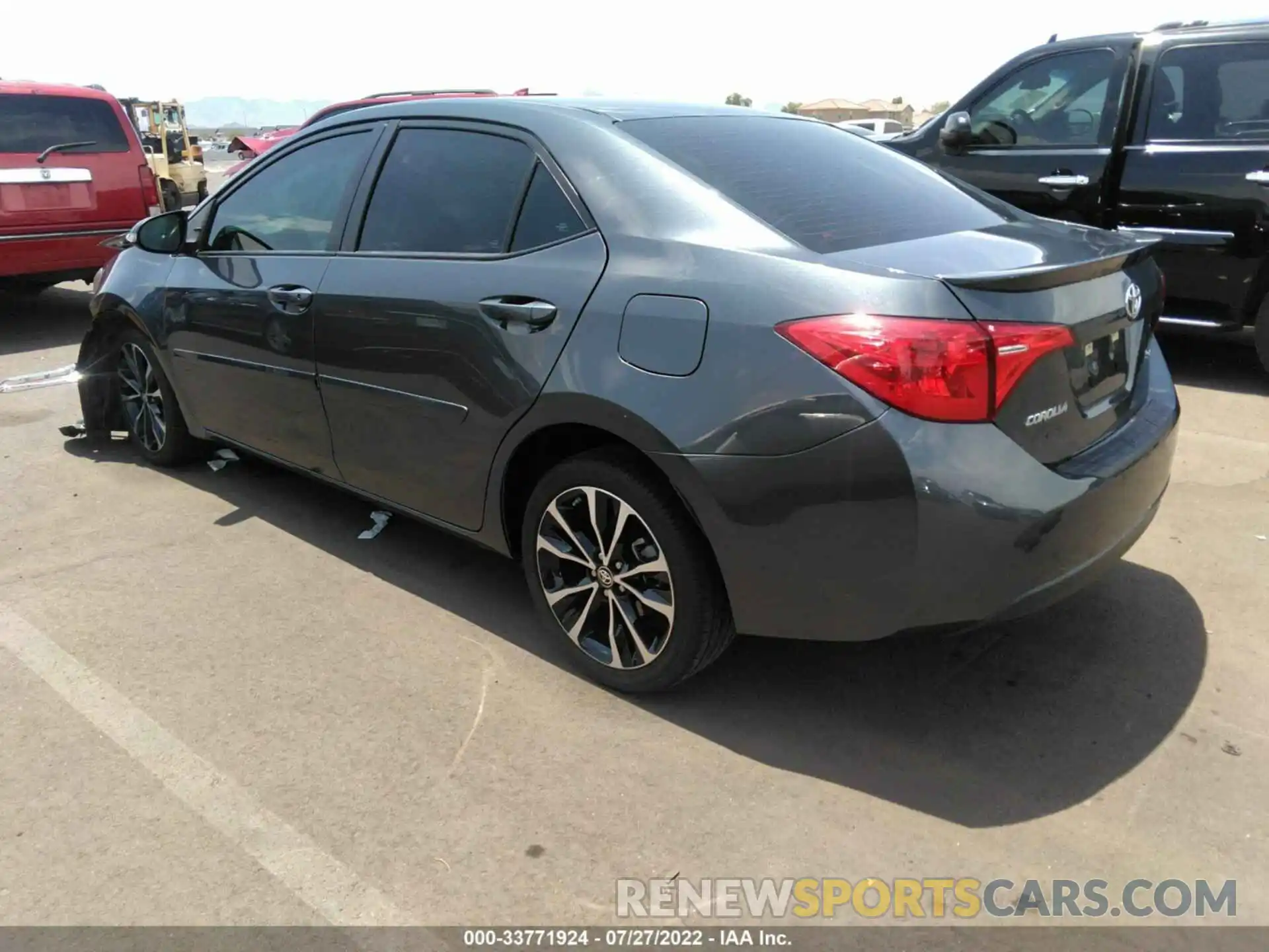 3 Photograph of a damaged car 5YFBURHE0KP871703 TOYOTA COROLLA 2019