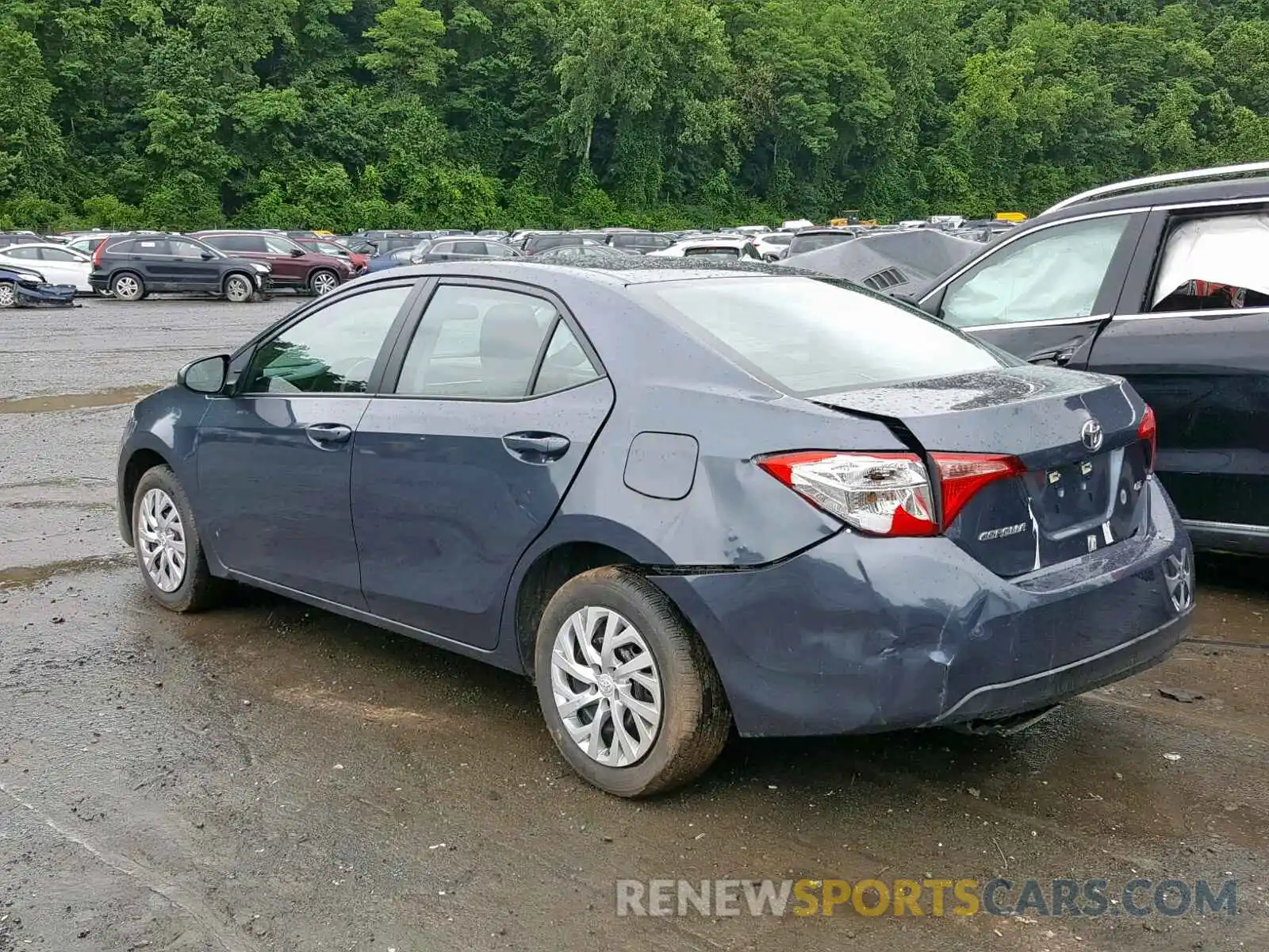 3 Photograph of a damaged car 5YFBURHE0KP873452 TOYOTA COROLLA 2019