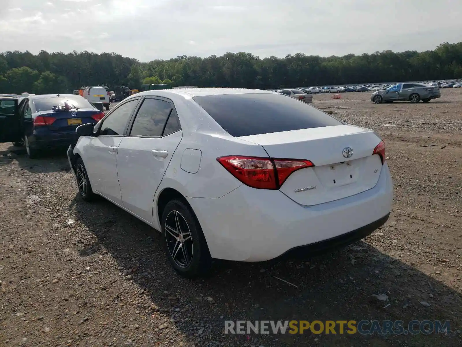 3 Photograph of a damaged car 5YFBURHE0KP873712 TOYOTA COROLLA 2019