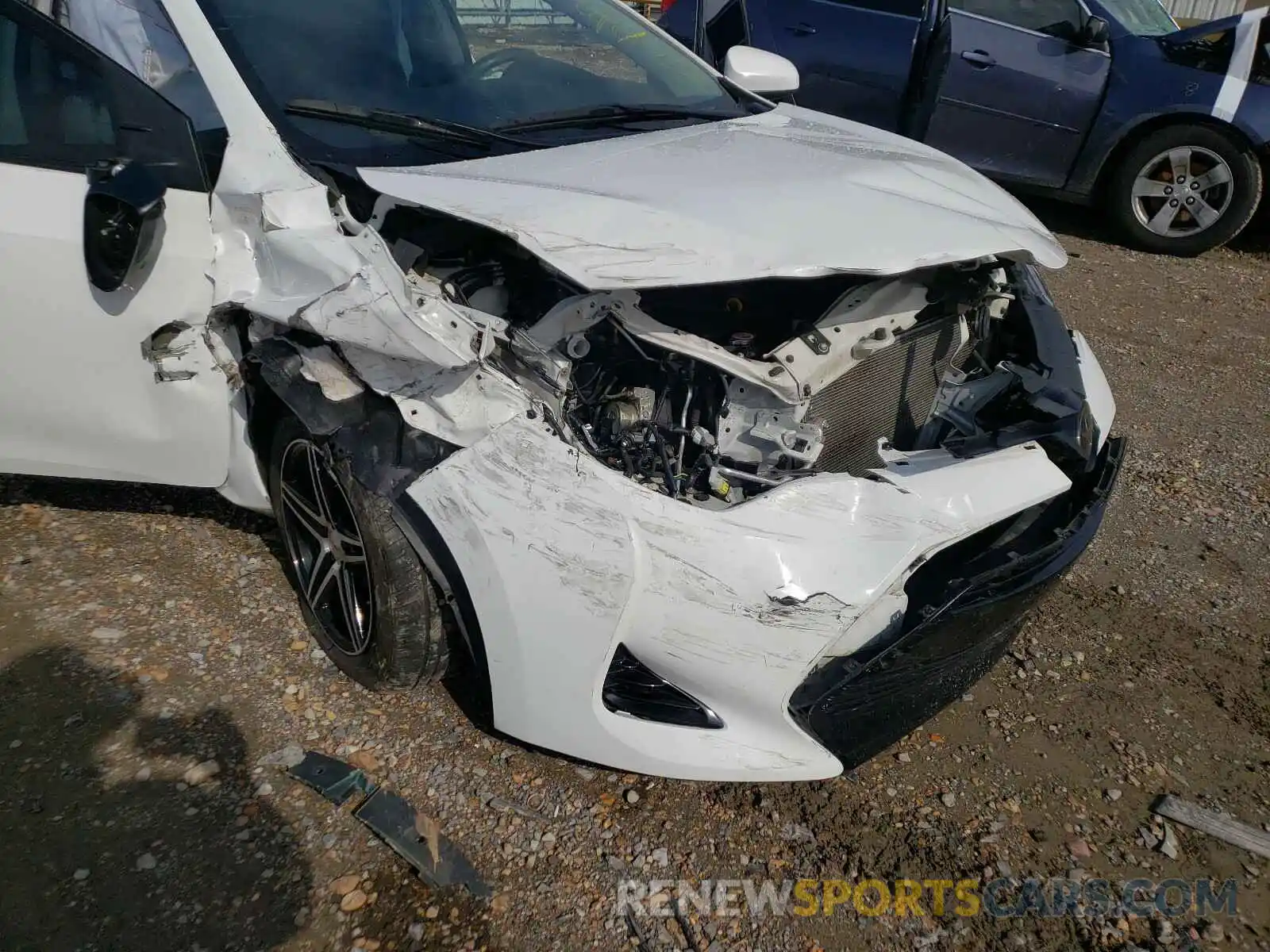 9 Photograph of a damaged car 5YFBURHE0KP873712 TOYOTA COROLLA 2019