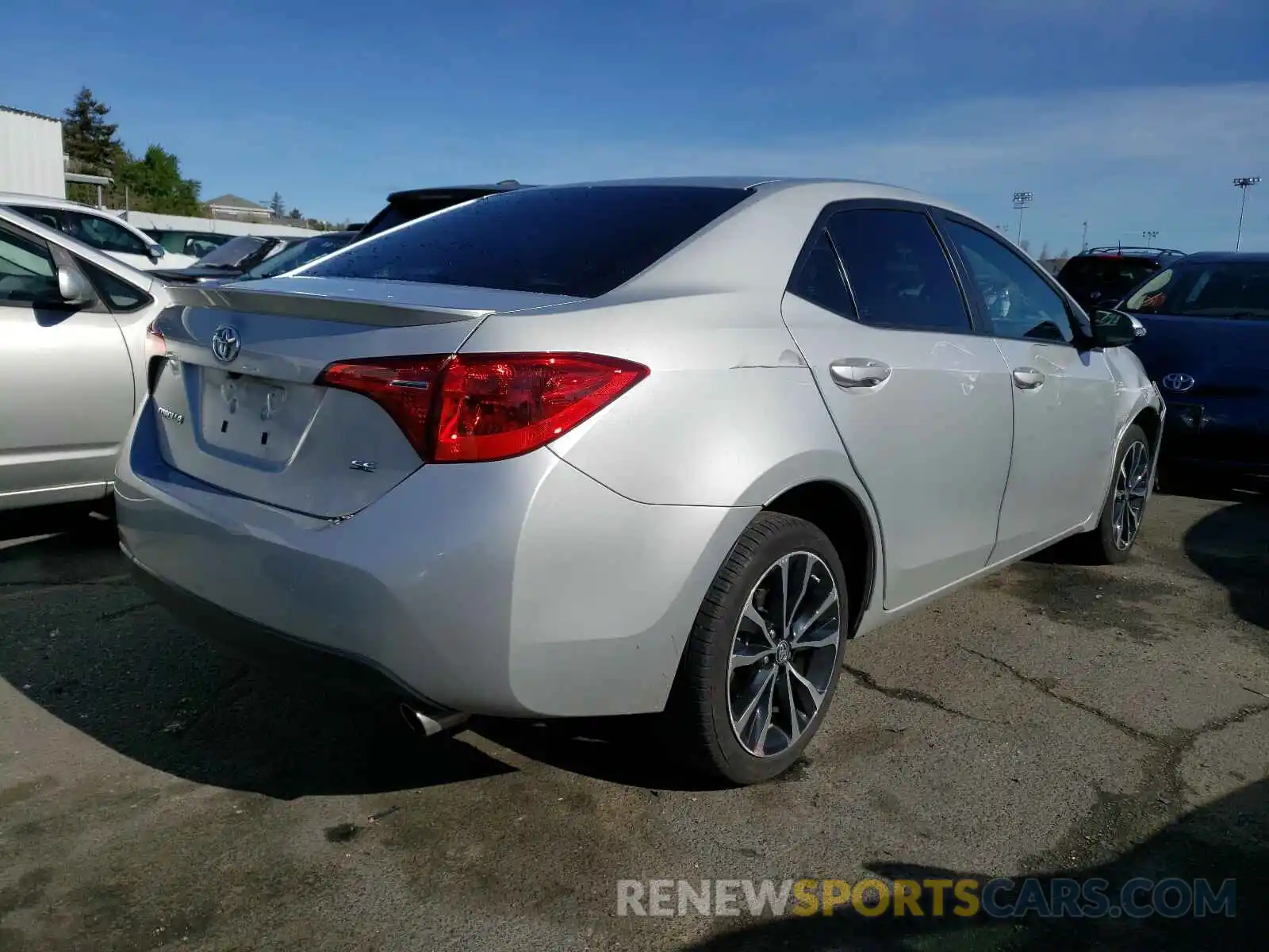 4 Photograph of a damaged car 5YFBURHE0KP873726 TOYOTA COROLLA 2019