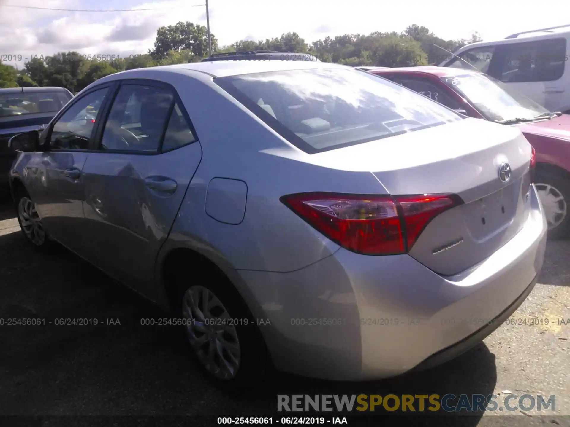 3 Photograph of a damaged car 5YFBURHE0KP874133 TOYOTA COROLLA 2019