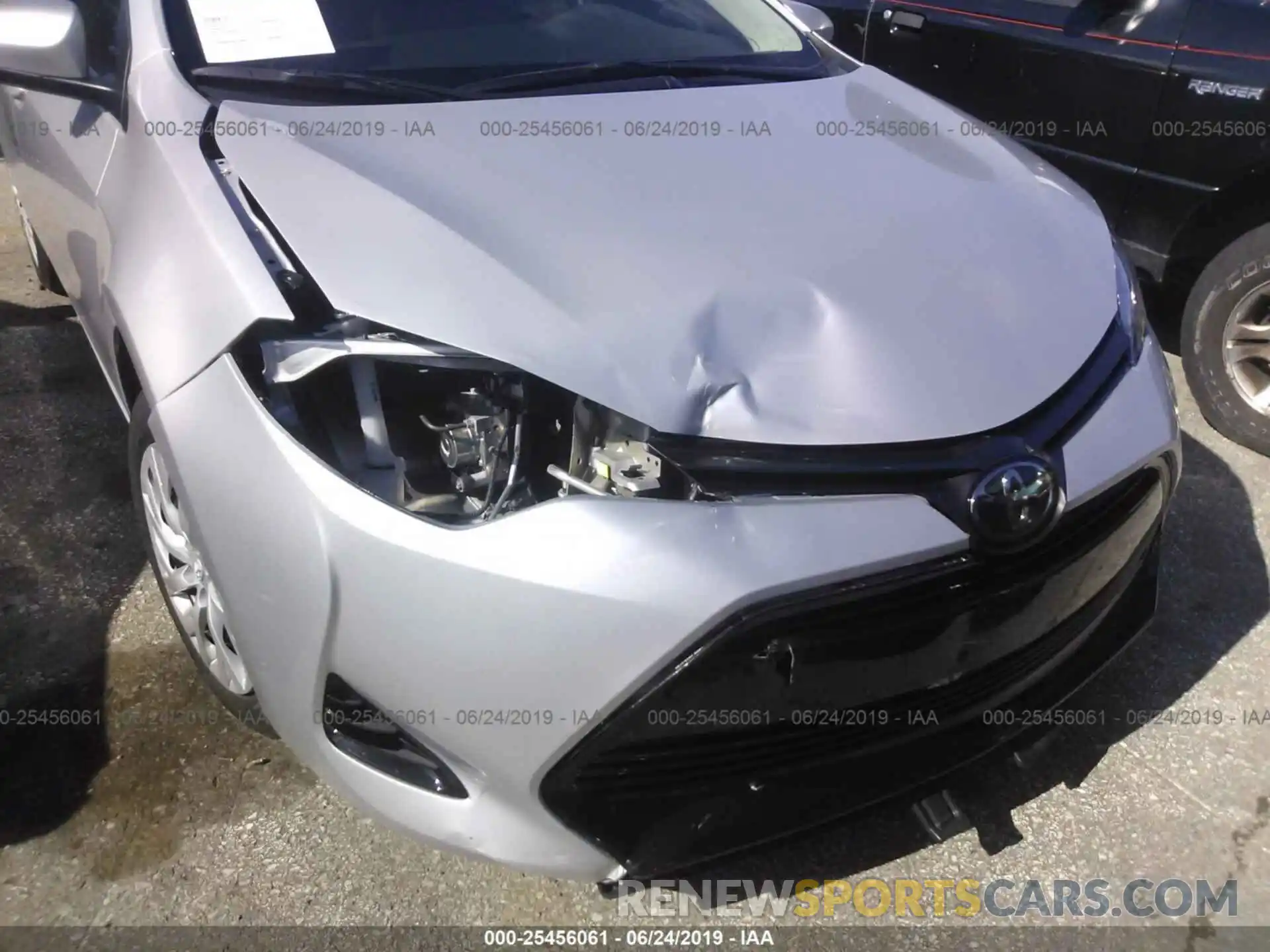 6 Photograph of a damaged car 5YFBURHE0KP874133 TOYOTA COROLLA 2019