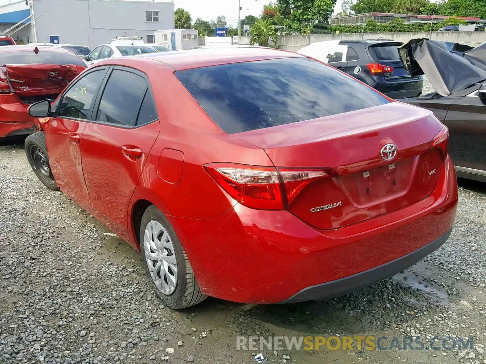 3 Photograph of a damaged car 5YFBURHE0KP876349 TOYOTA COROLLA 2019