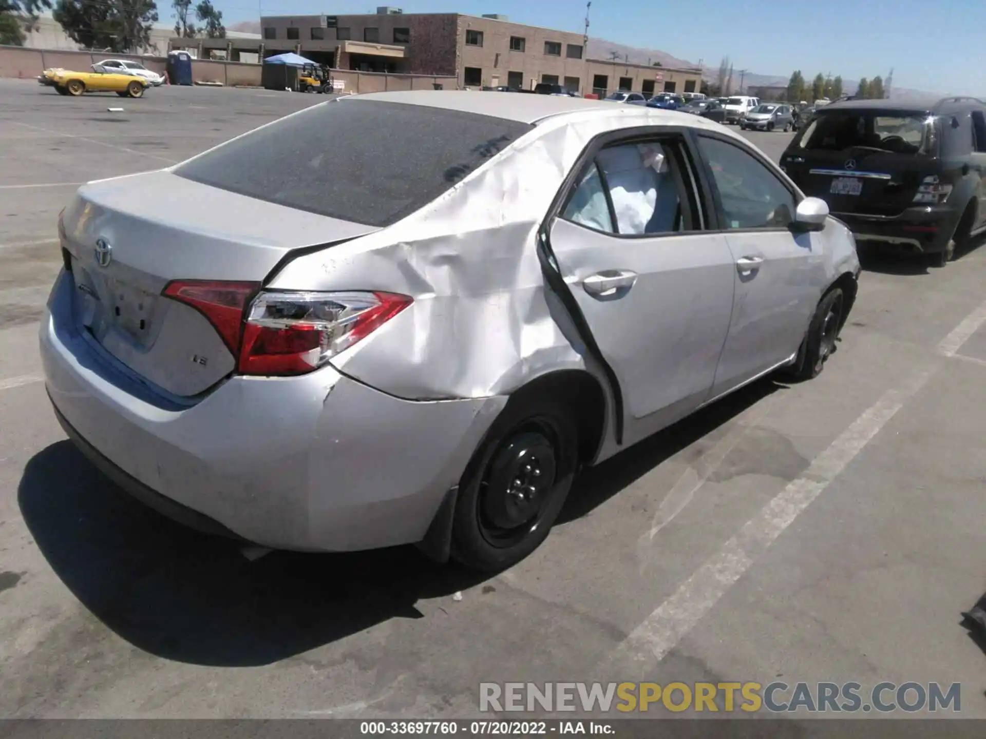 4 Photograph of a damaged car 5YFBURHE0KP876643 TOYOTA COROLLA 2019