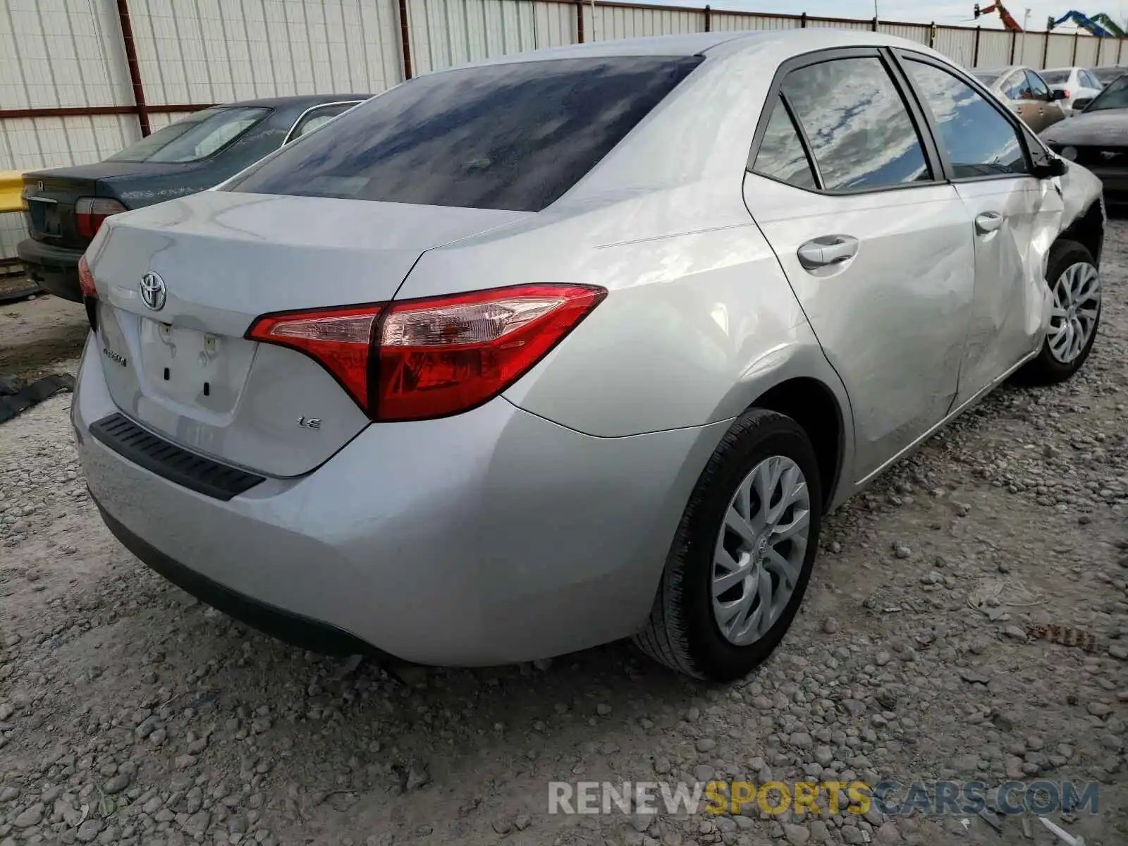 4 Фотография поврежденного автомобиля 5YFBURHE0KP876769 TOYOTA COROLLA 2019