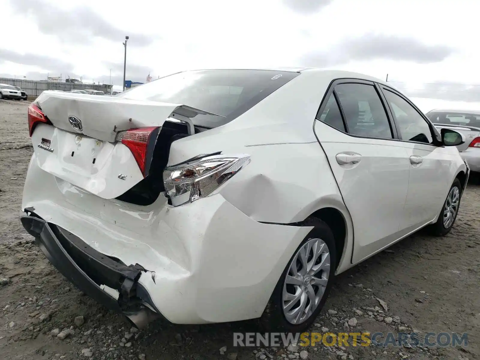 4 Photograph of a damaged car 5YFBURHE0KP876948 TOYOTA COROLLA 2019
