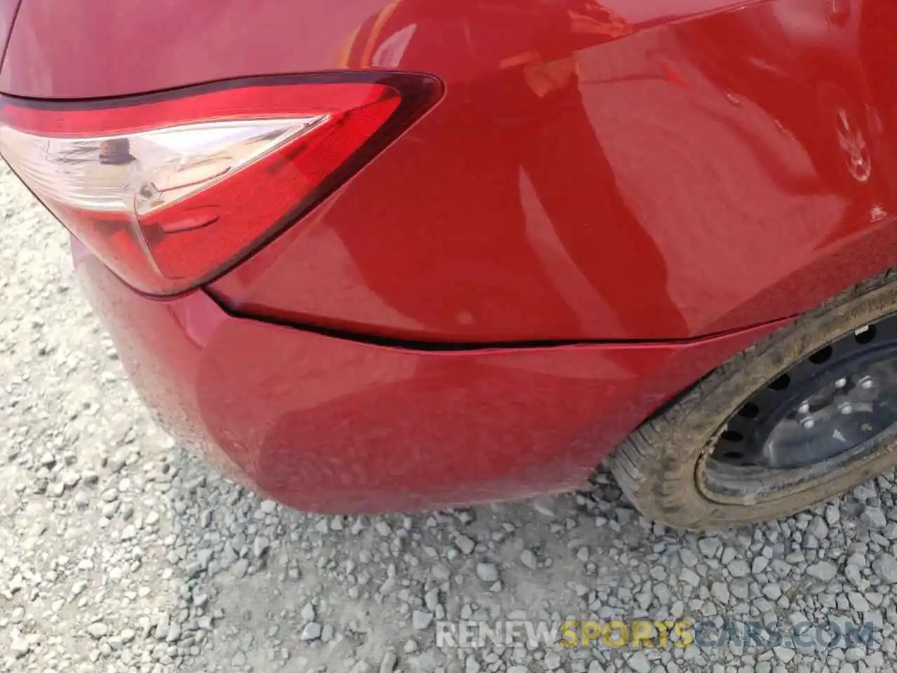 9 Photograph of a damaged car 5YFBURHE0KP877520 TOYOTA COROLLA 2019