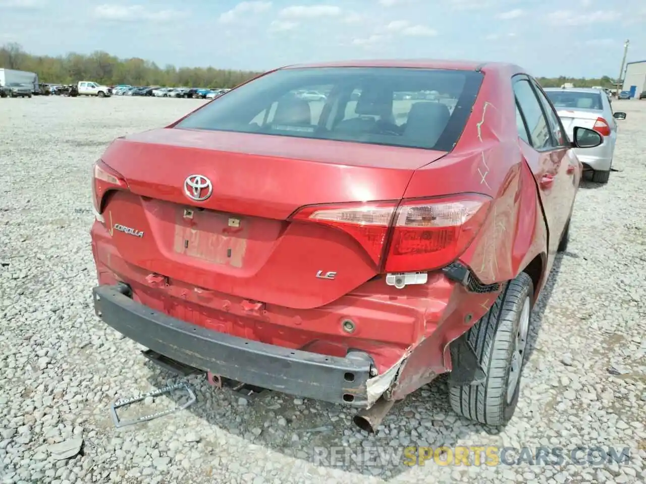 9 Photograph of a damaged car 5YFBURHE0KP877548 TOYOTA COROLLA 2019