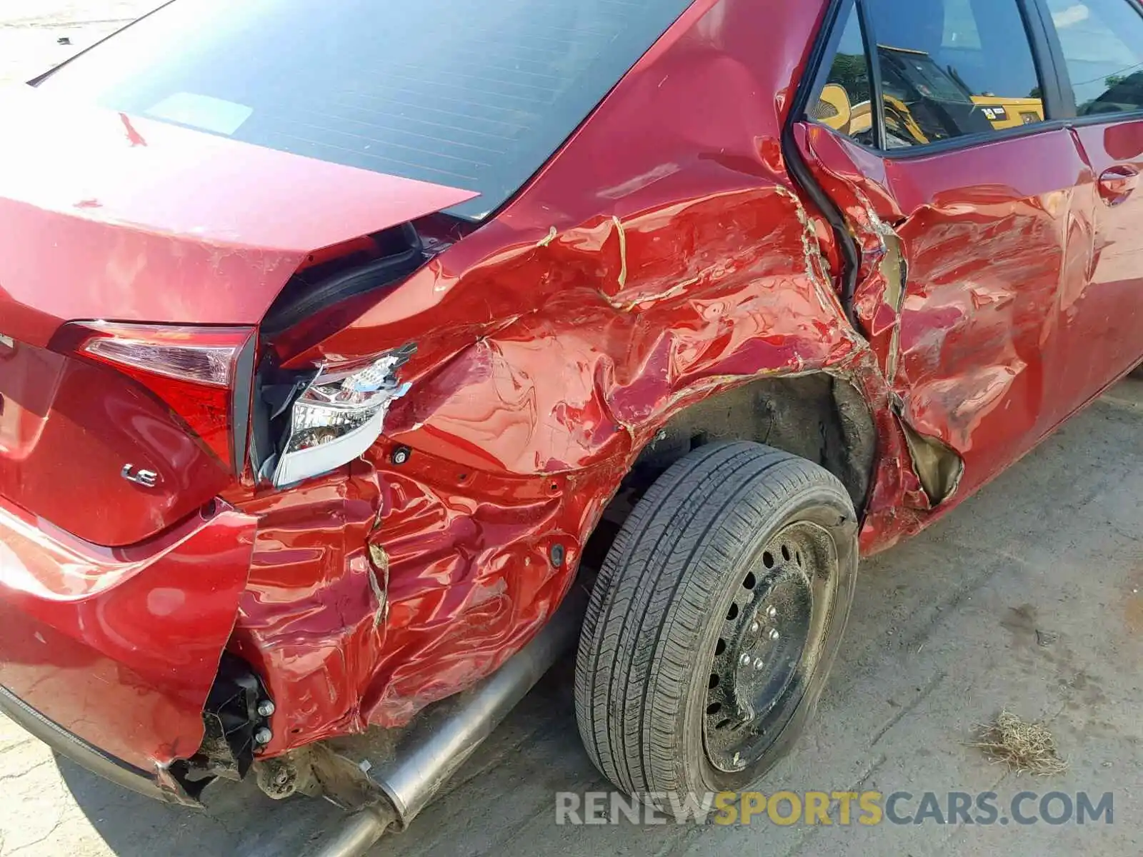 9 Photograph of a damaged car 5YFBURHE0KP877632 TOYOTA COROLLA 2019