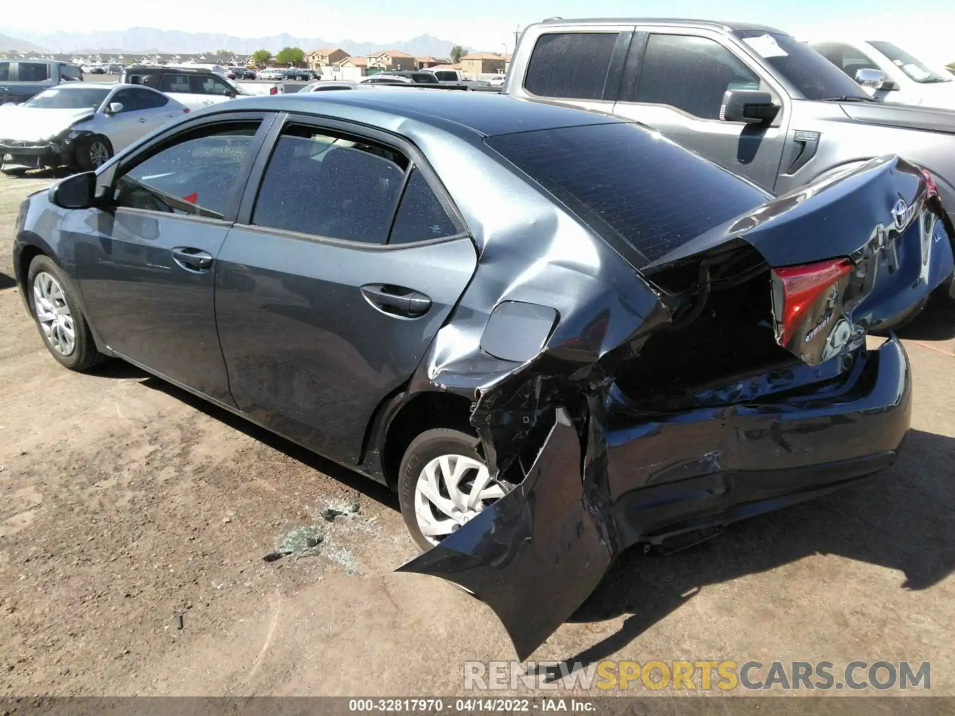 3 Photograph of a damaged car 5YFBURHE0KP877646 TOYOTA COROLLA 2019