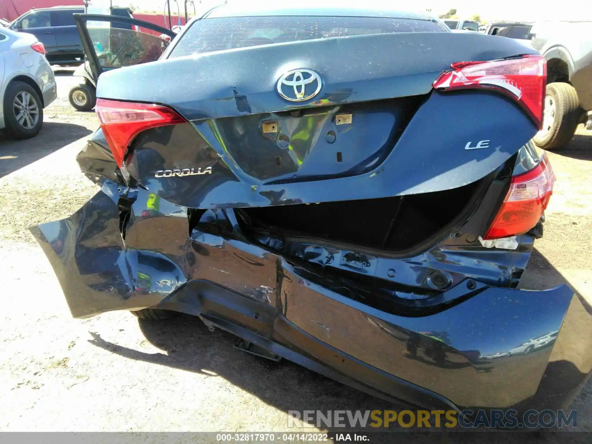 6 Photograph of a damaged car 5YFBURHE0KP877646 TOYOTA COROLLA 2019