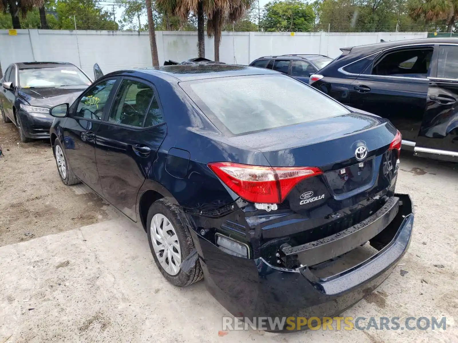 3 Photograph of a damaged car 5YFBURHE0KP877811 TOYOTA COROLLA 2019