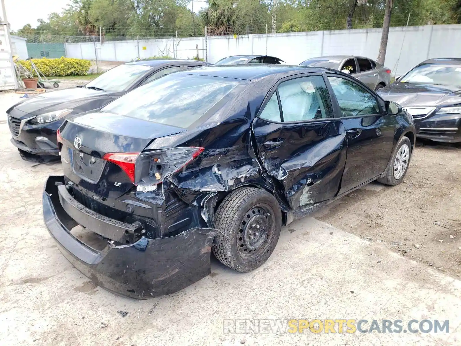 4 Photograph of a damaged car 5YFBURHE0KP877811 TOYOTA COROLLA 2019