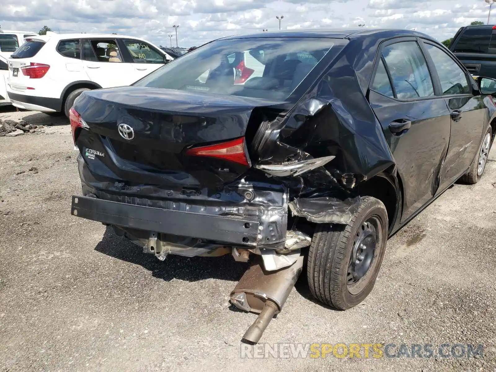 9 Photograph of a damaged car 5YFBURHE0KP878263 TOYOTA COROLLA 2019