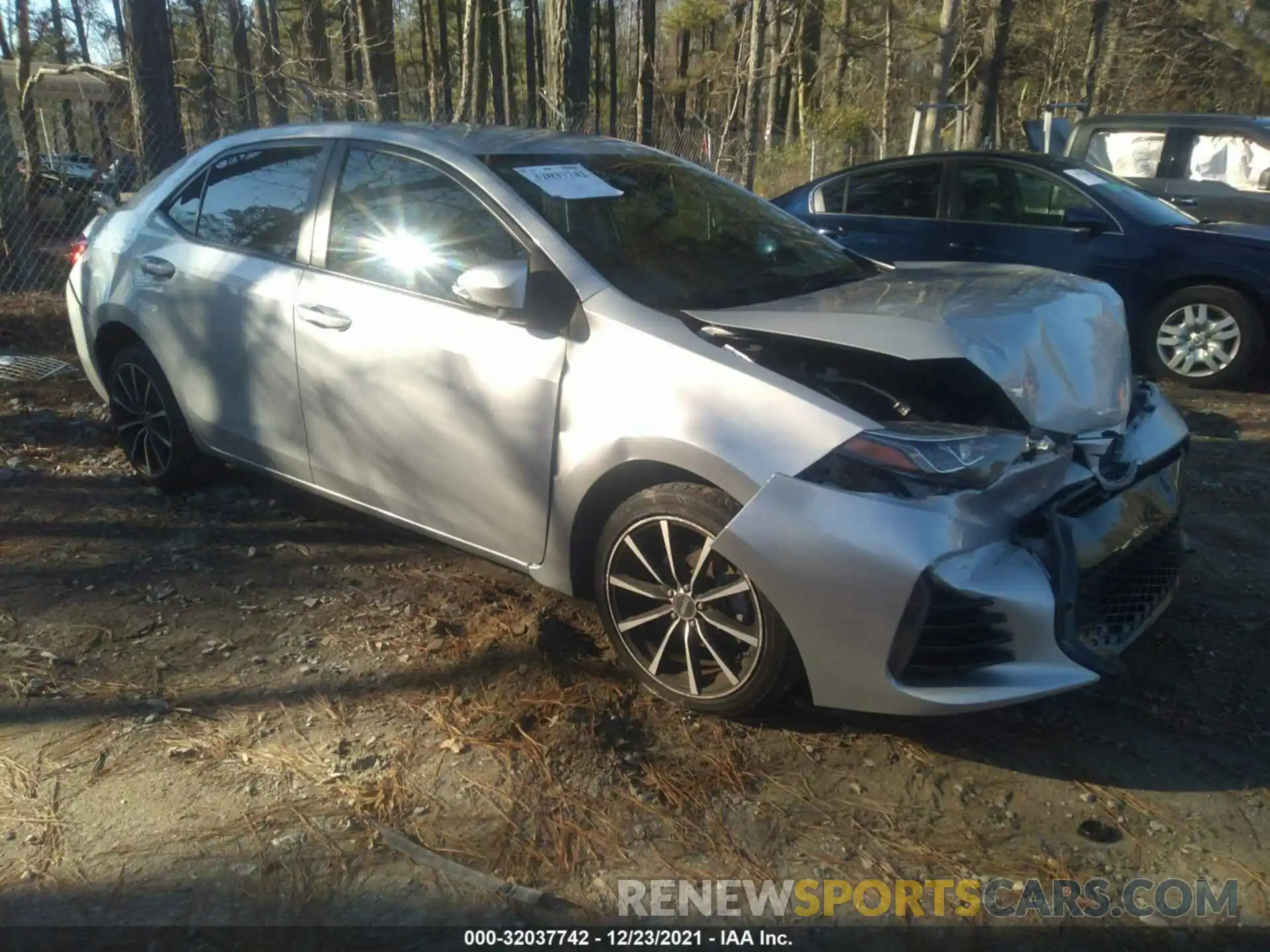 1 Photograph of a damaged car 5YFBURHE0KP878618 TOYOTA COROLLA 2019