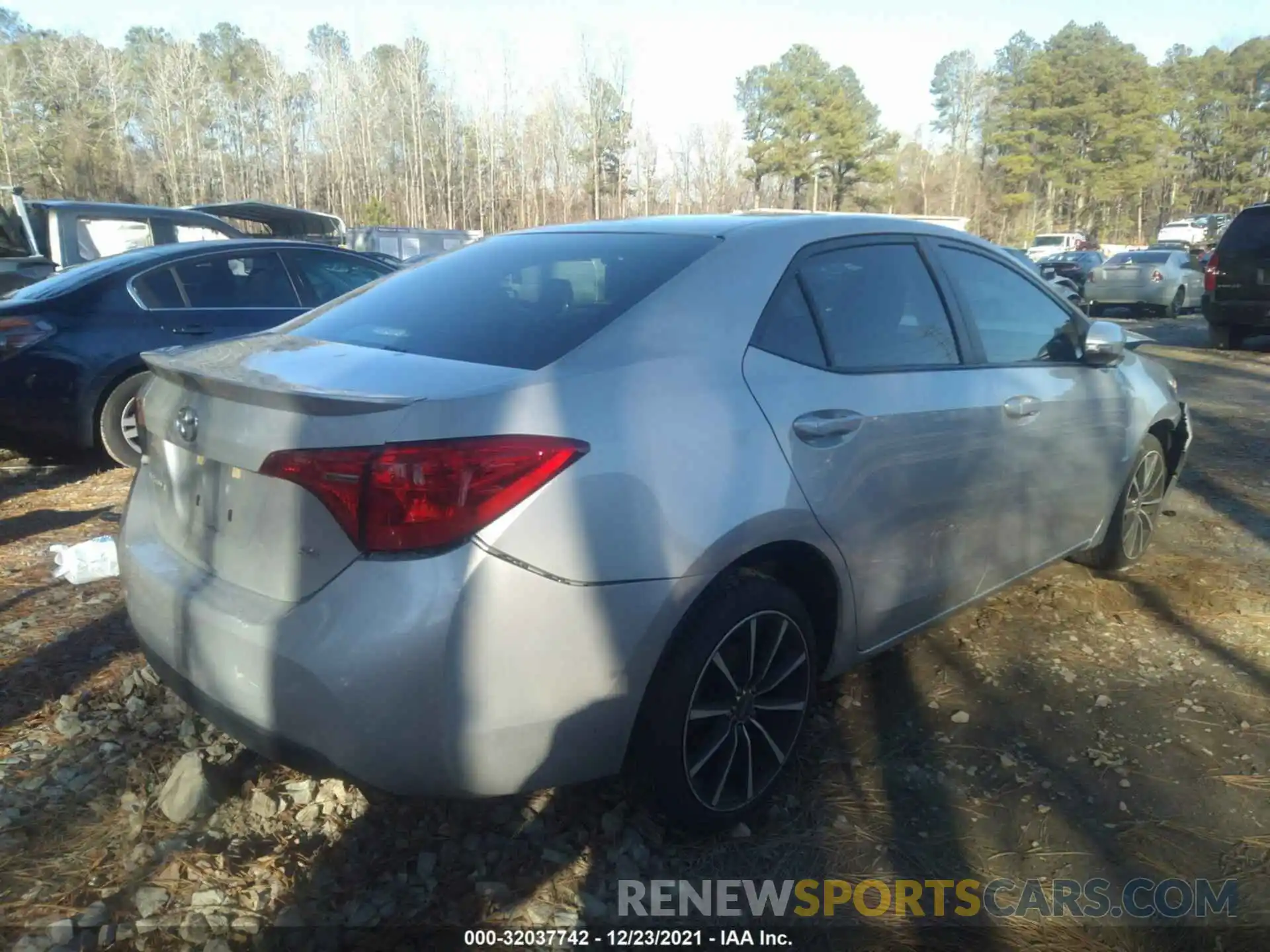 4 Photograph of a damaged car 5YFBURHE0KP878618 TOYOTA COROLLA 2019