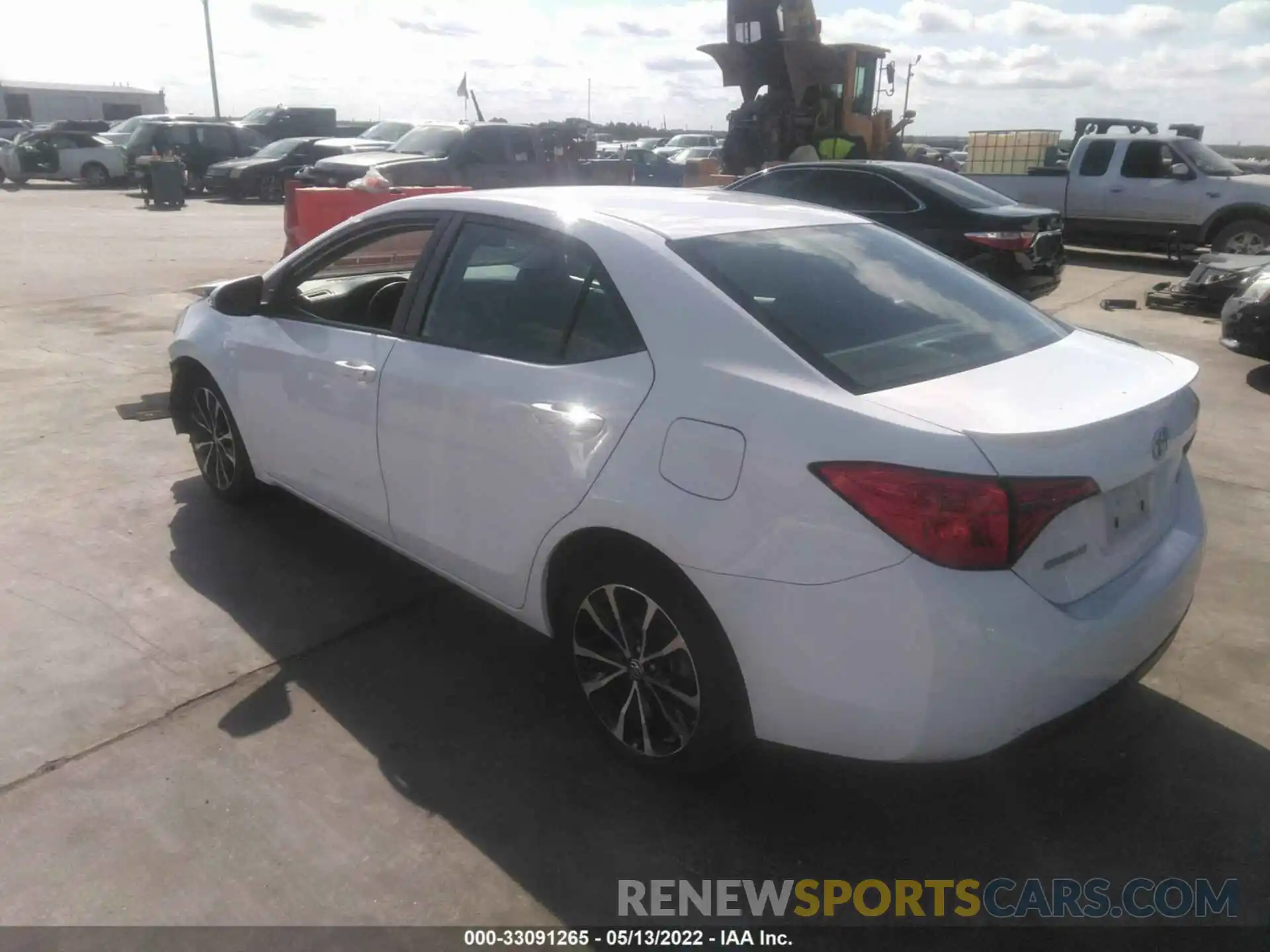 3 Photograph of a damaged car 5YFBURHE0KP878781 TOYOTA COROLLA 2019