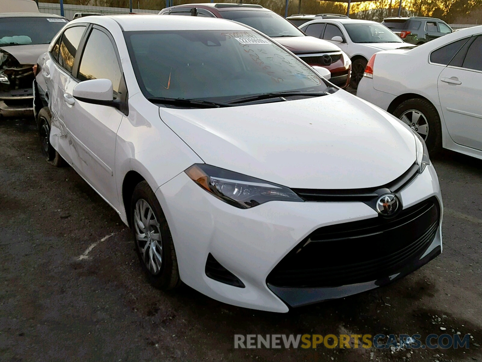 1 Photograph of a damaged car 5YFBURHE0KP879560 TOYOTA COROLLA 2019