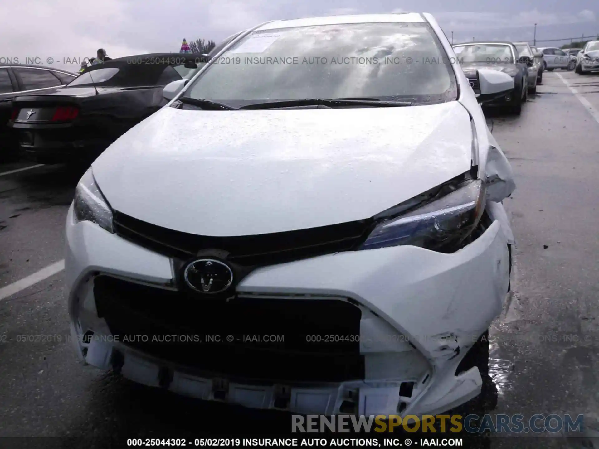 6 Photograph of a damaged car 5YFBURHE0KP880532 TOYOTA COROLLA 2019