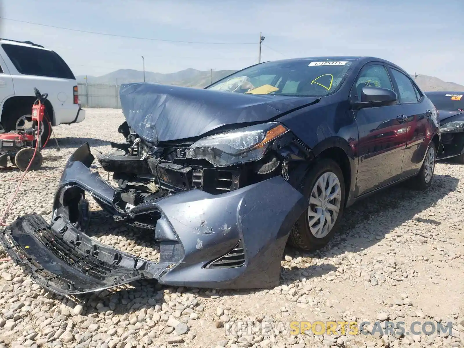 2 Photograph of a damaged car 5YFBURHE0KP880630 TOYOTA COROLLA 2019