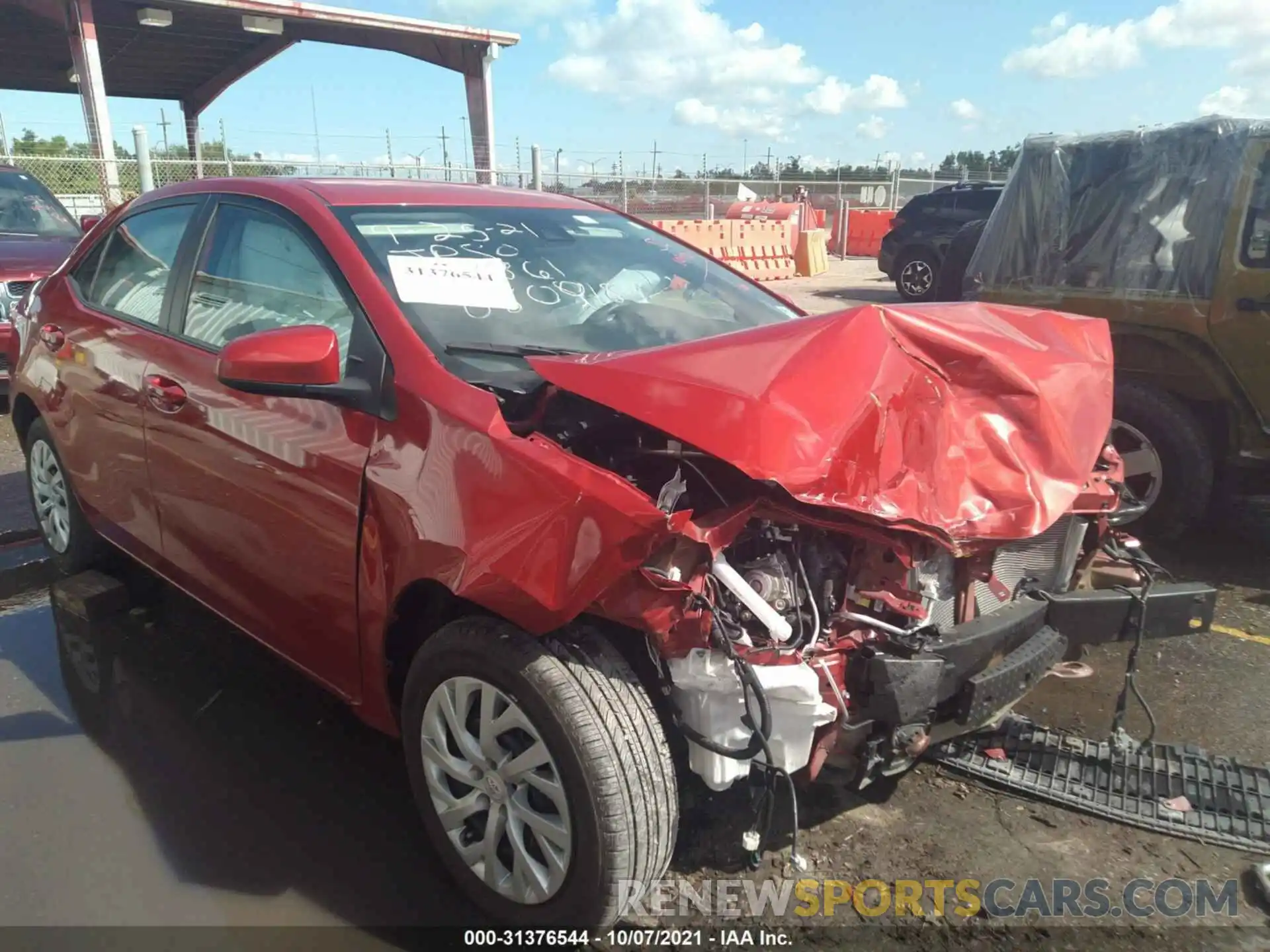 1 Photograph of a damaged car 5YFBURHE0KP880918 TOYOTA COROLLA 2019