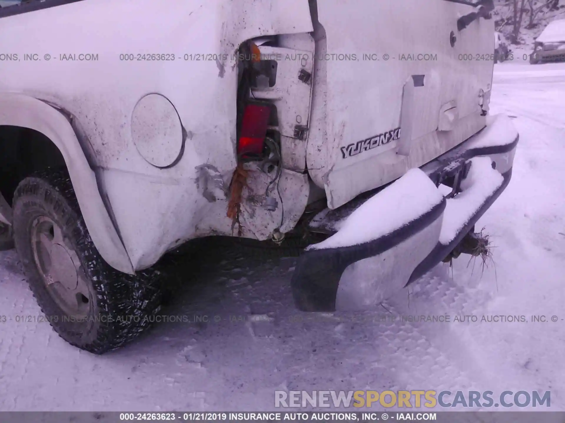 6 Photograph of a damaged car 5YFBURHE0KP881471 TOYOTA COROLLA 2019