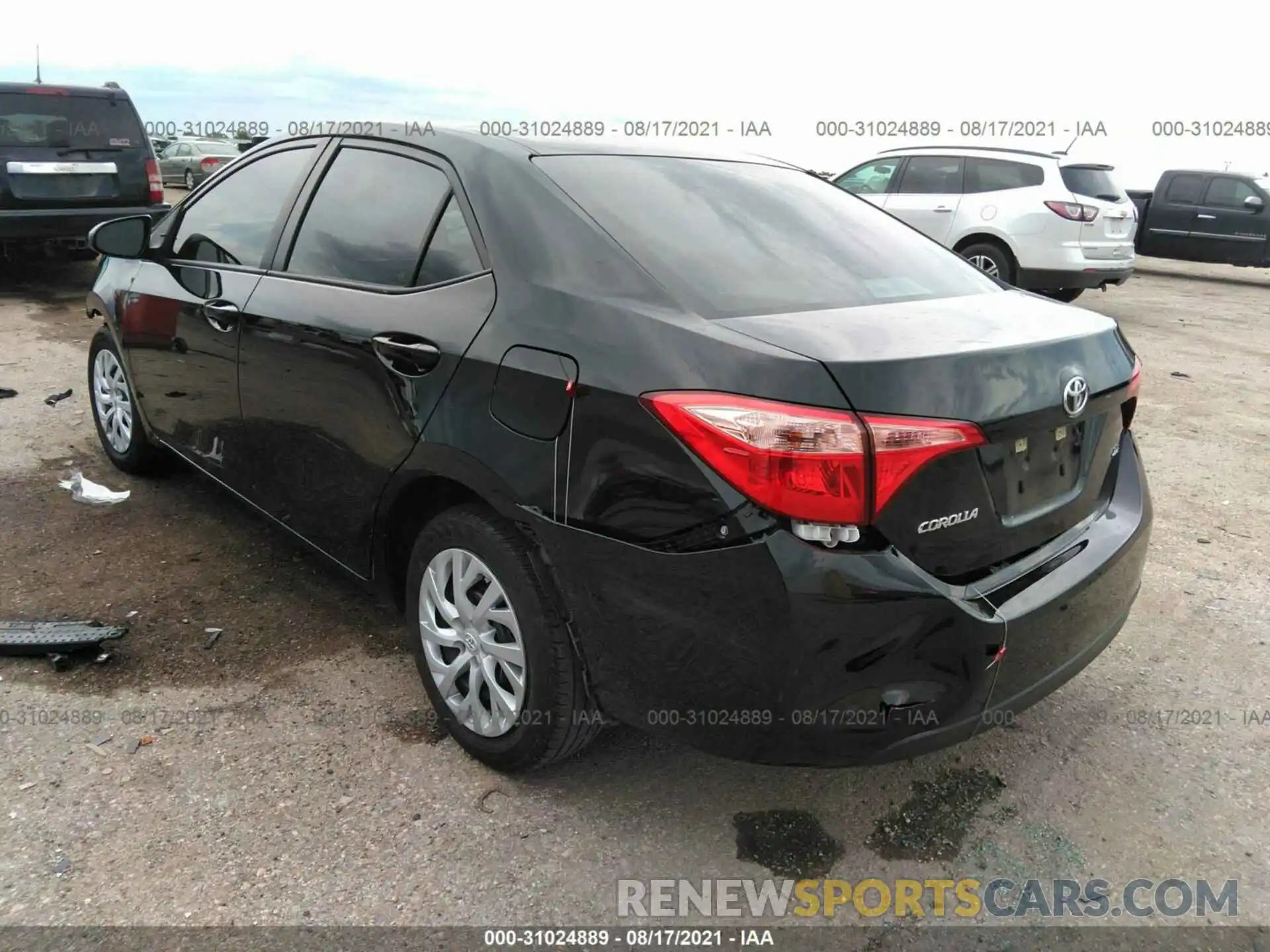 3 Photograph of a damaged car 5YFBURHE0KP882085 TOYOTA COROLLA 2019