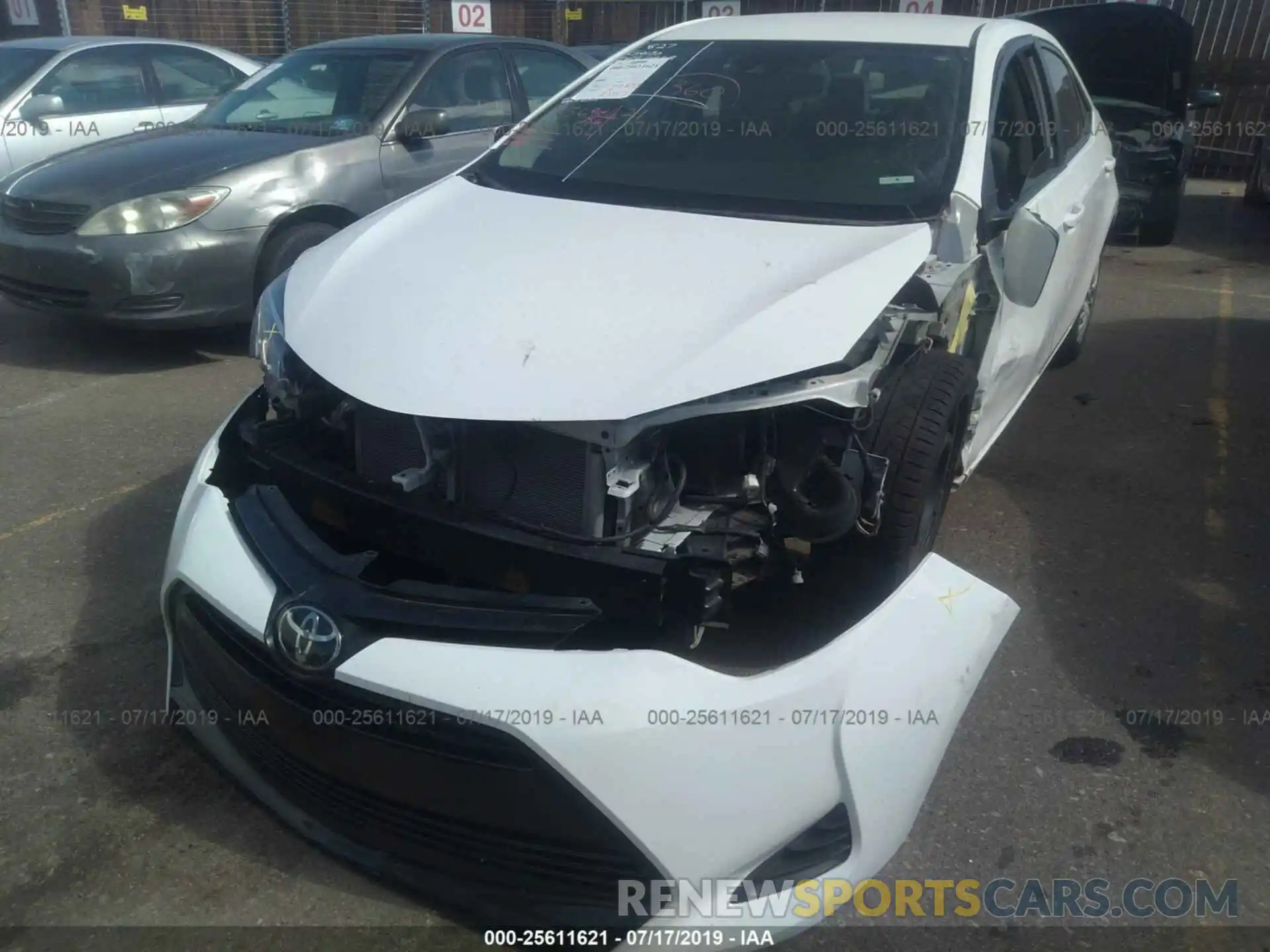 6 Photograph of a damaged car 5YFBURHE0KP882152 TOYOTA COROLLA 2019