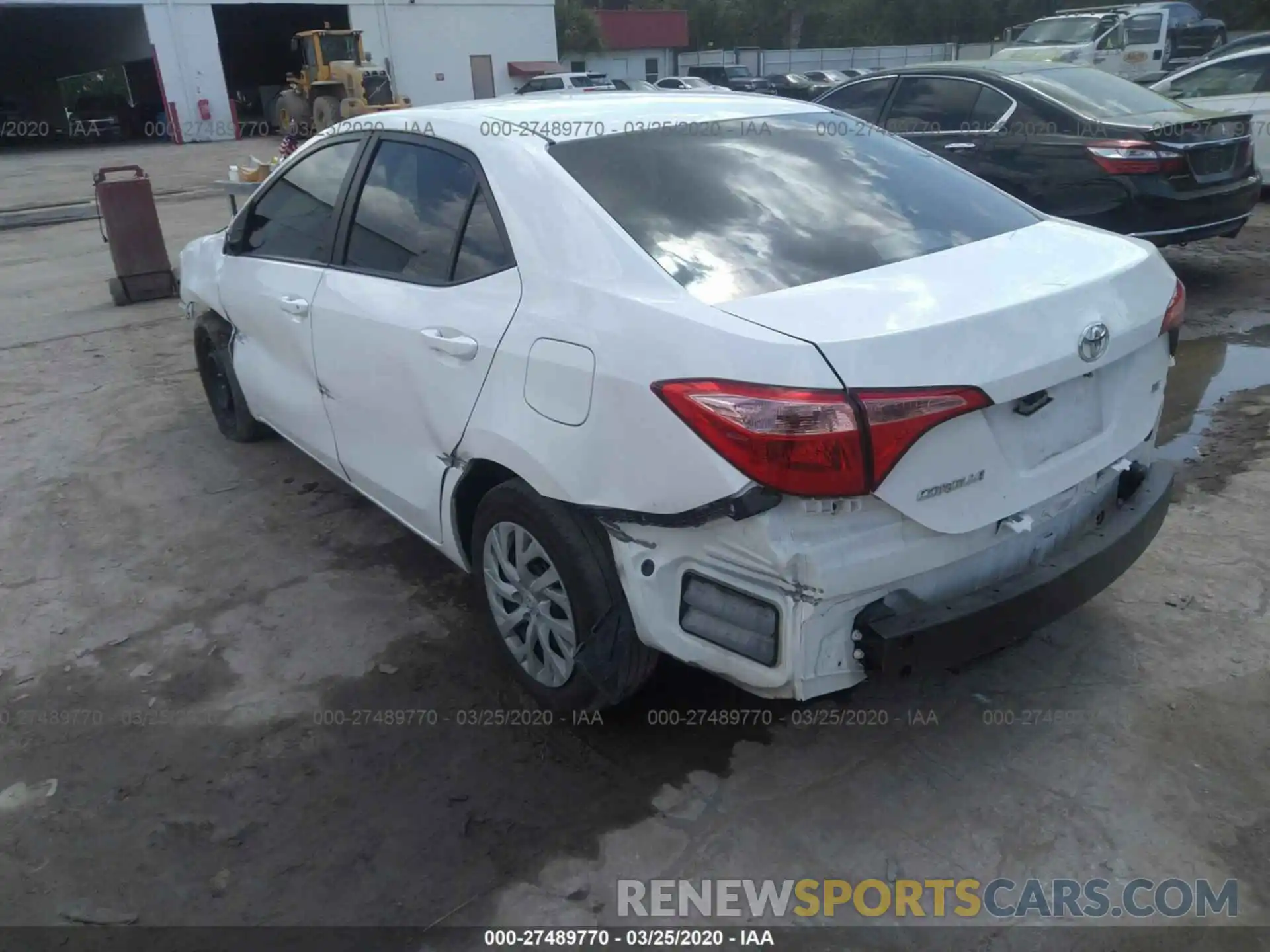 3 Photograph of a damaged car 5YFBURHE0KP882846 TOYOTA COROLLA 2019